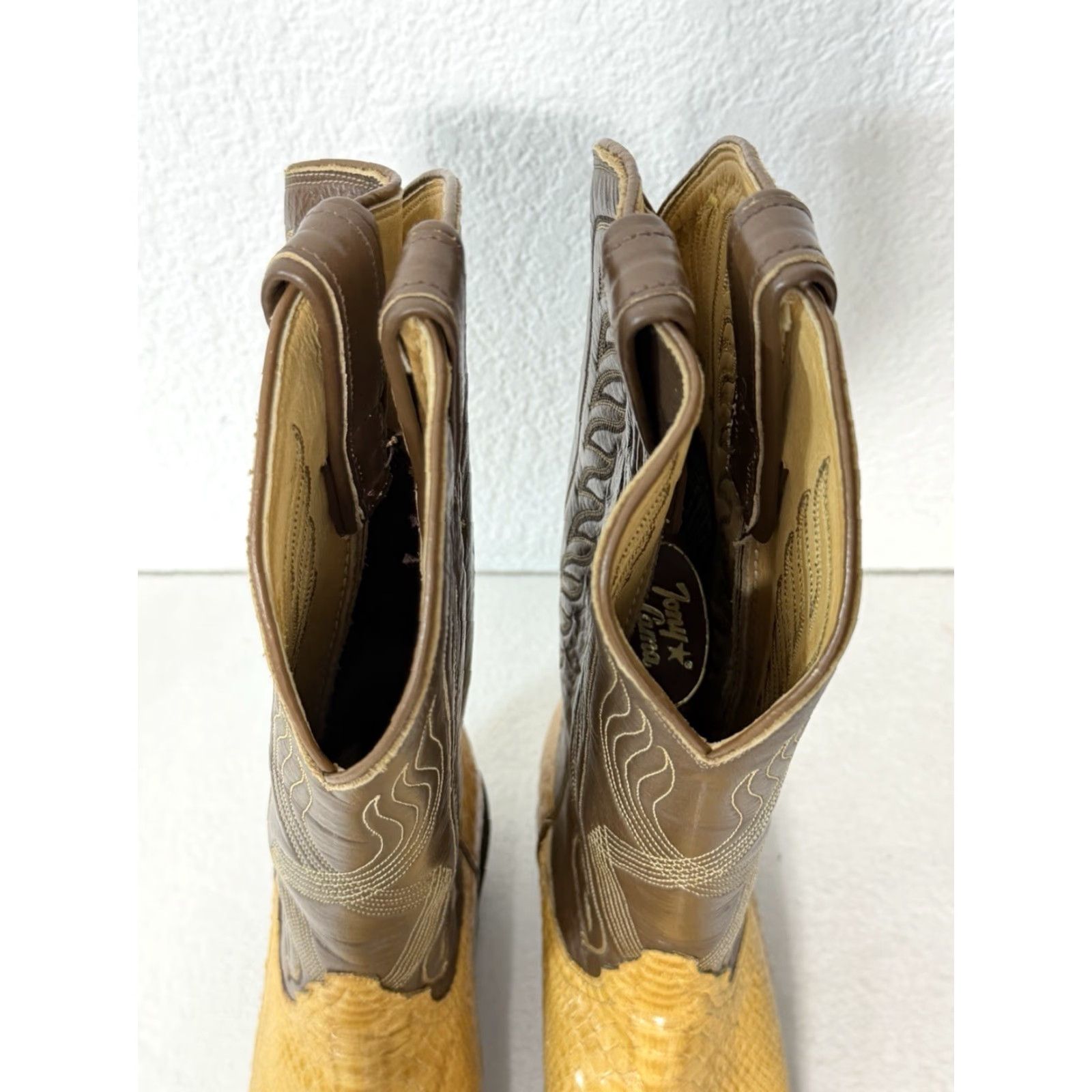 Tony Lama VINTAGE Tony Lama Western Boots Men’s 8.5 D Yellow Brown Exotic Snake 2nd Hand Leather Pull On Almond Toe Mens Size US 9 / EU 42 - 7 Thumbnail