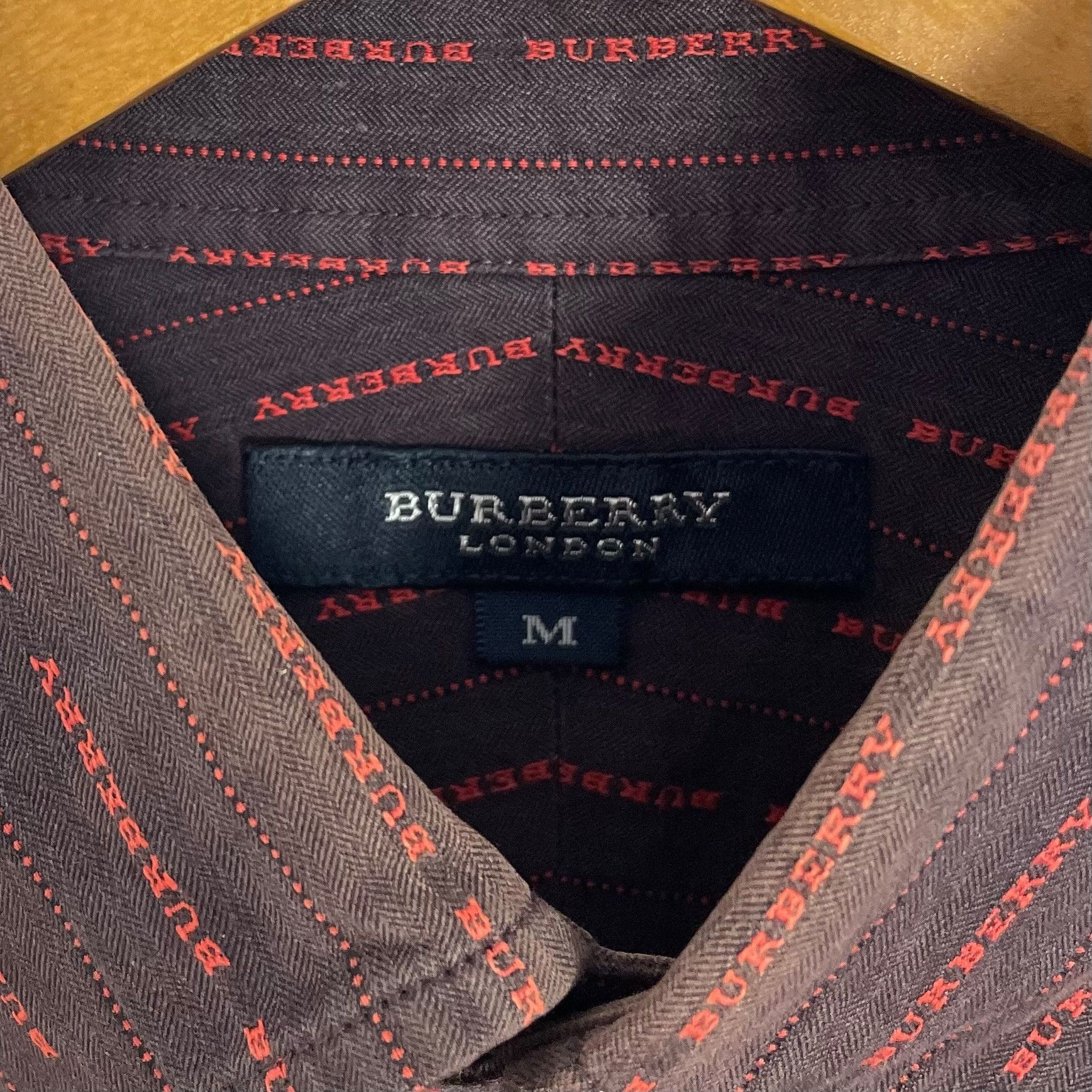 Burberry Vintage Burberry London Monogram Button Up Canvas Shirt Size US M / EU 48-50 / 2 - 7 Thumbnail