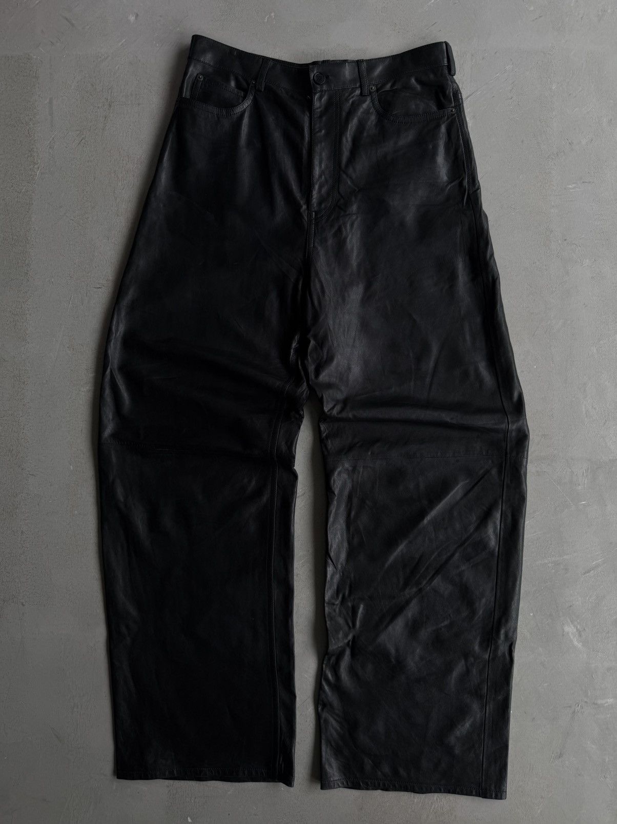 Balenciaga Balenciaga - Sample Baggy Leather Pants Size US 34 / EU 50 - 1 Thumbnail