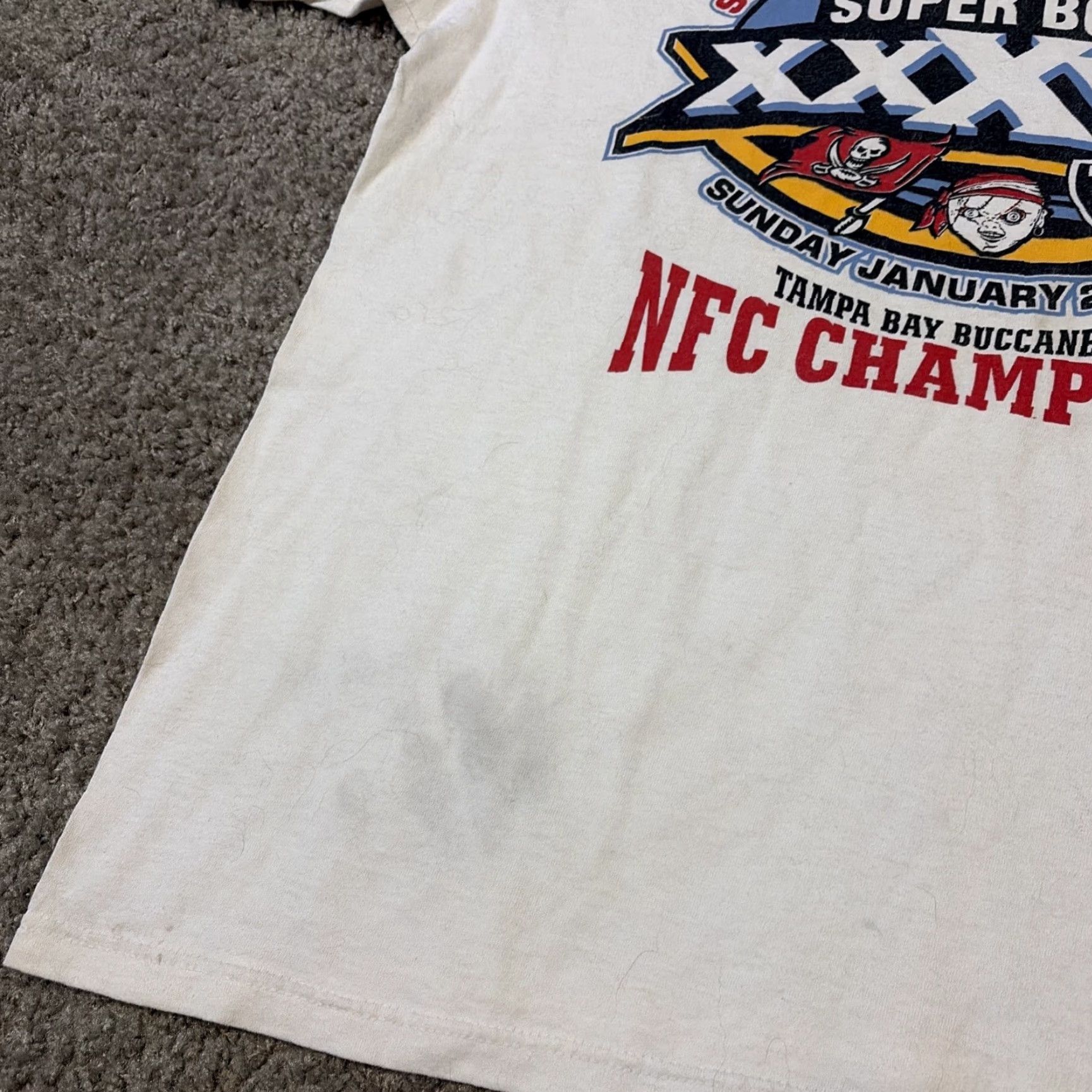 NFL VINTAGE Tampa Bay Buccaneers Super Bowl XXXVII Champs 2003 NFL T-Shirt XL White Mens Size US XL / EU 56 / 4 - 4 Thumbnail