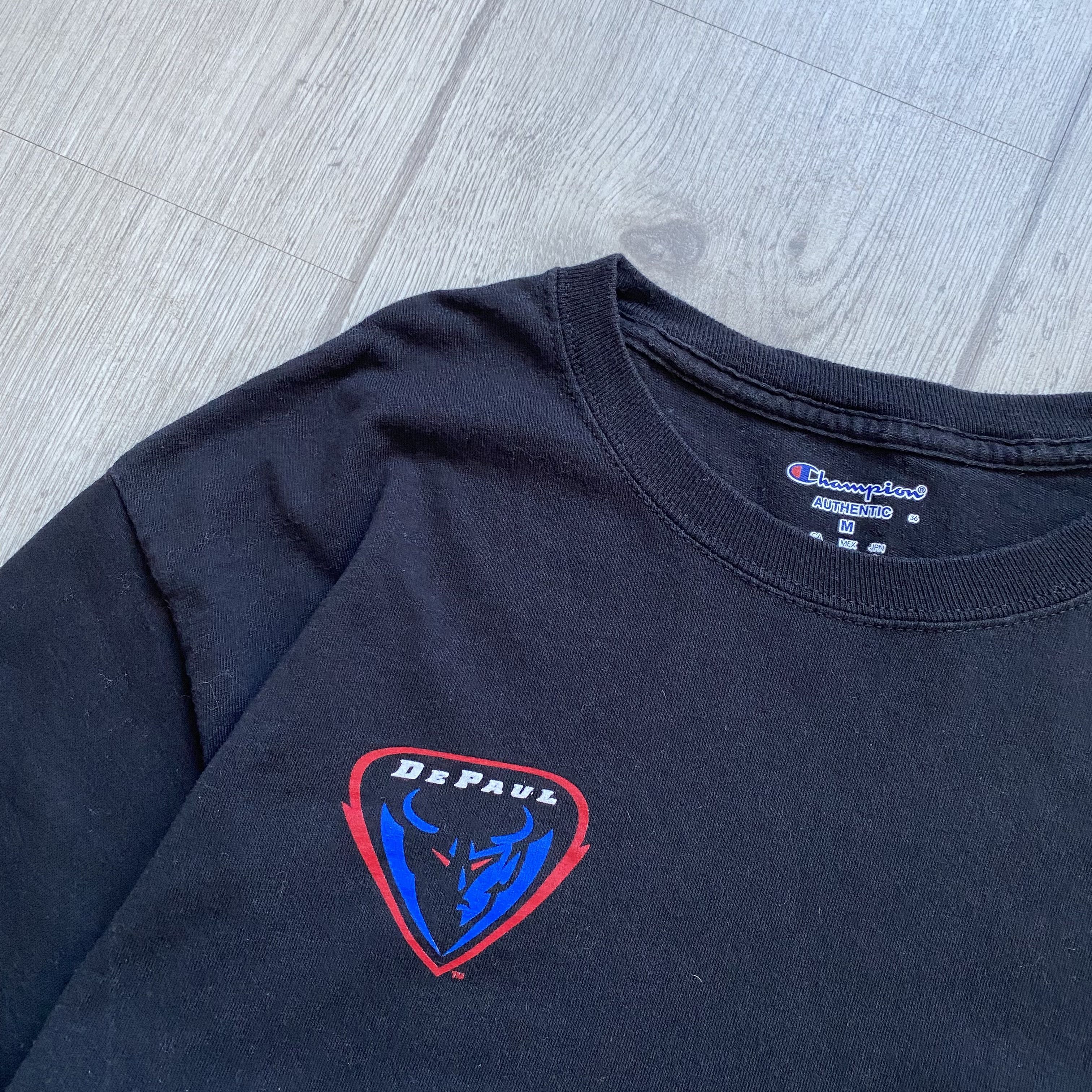 Champion 🔥 Champion DePaul Longsleeve university blue demons Size US M / EU 48-50 / 2 - 5 Thumbnail