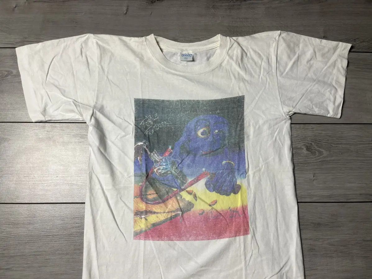 Band Tees Friable Fretwork Tshirt blue moon rock size Large Size US L / EU 52-54 / 3 - 3 Thumbnail