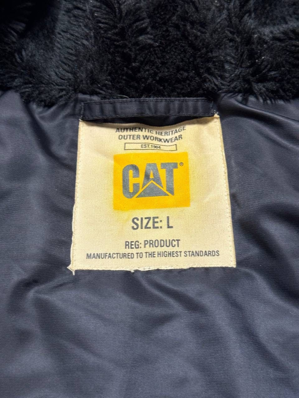 Caterpillar Vintage Caterpillar Fur Jacket Bomber Baggy Black Y2K 90s Size US L / EU 52-54 / 3 - 10 Thumbnail
