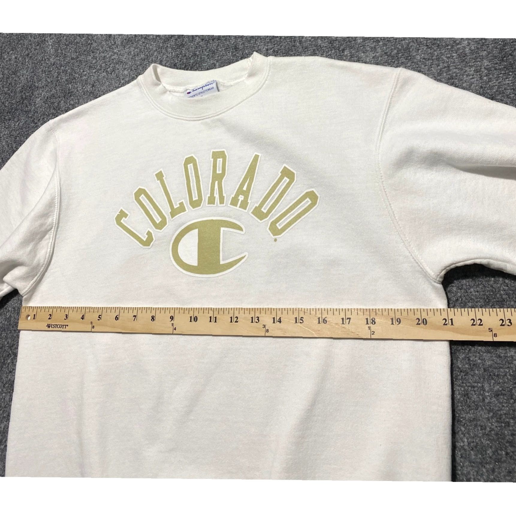 Champion Champion Colorado Crewneck Sweatshirt Mens M White Logo Embroidered Graphic Pullover Regular Fit Clothing Crew Neck All Seasons Size US M / EU 48-50 / 2 - 6 Thumbnail
