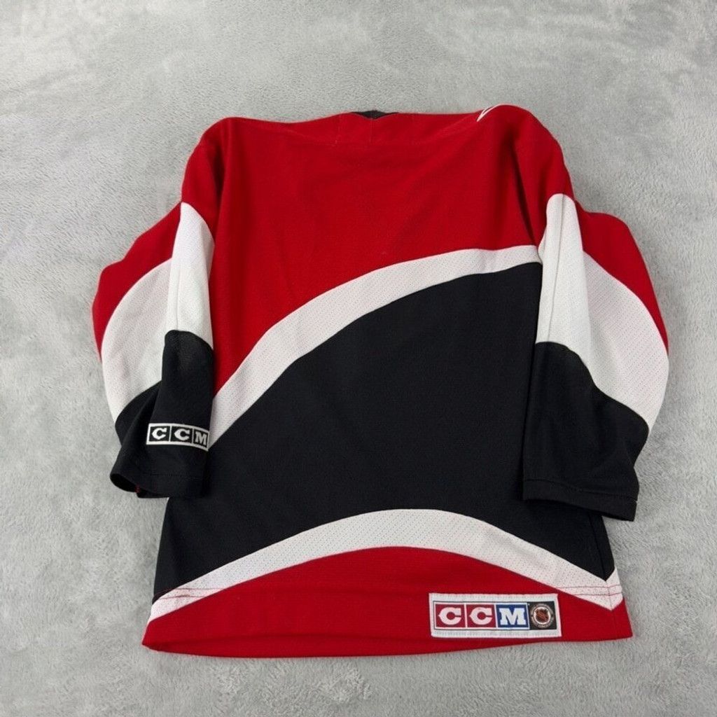 Ccm Vintage Ottawa Senators Boys Size L/XL CCM Hockey Jersey Size US L / EU 52-54 / 3 - 3 Thumbnail
