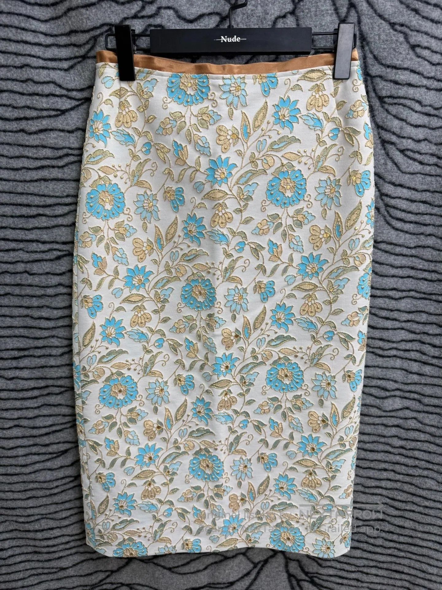 Dries Van Noten Dries van Noten Embroidery Midi Skirt. Size 33" - 1 Thumbnail