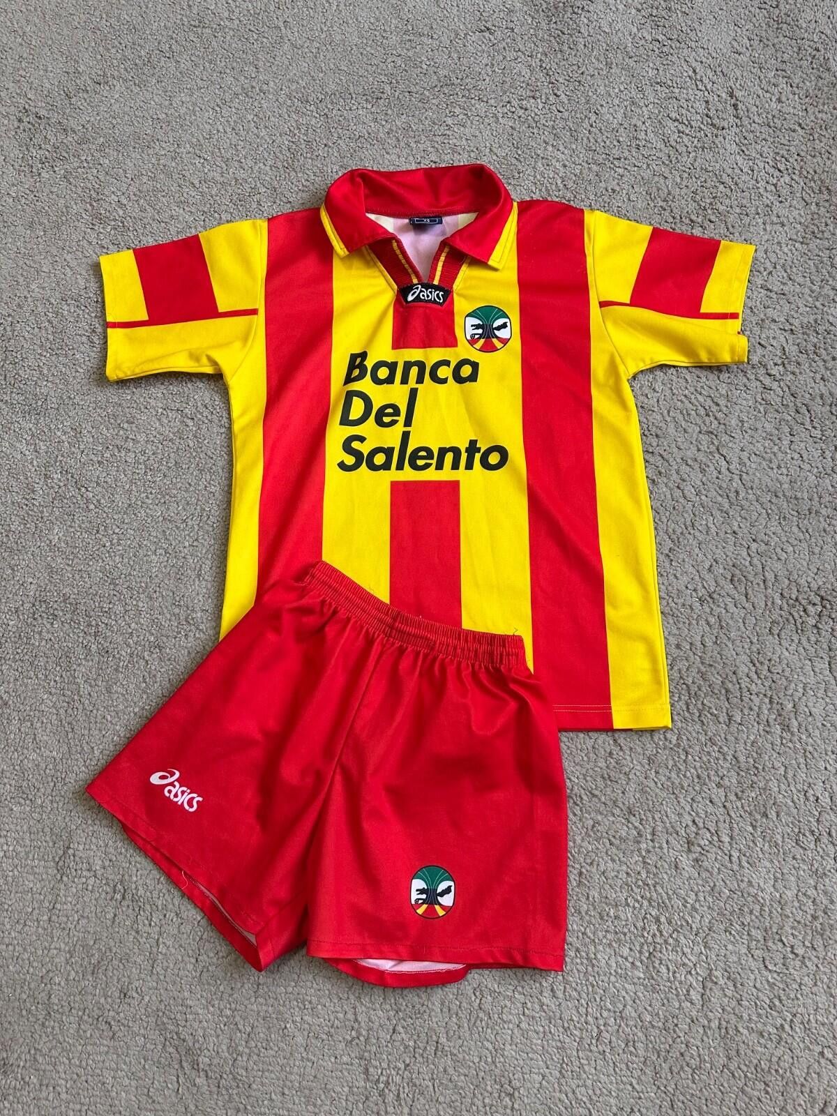 Asics US Lecce FC Asics Football Shirt Home 1997/98 Soccer Jersey Size US XS / EU 42 / 0 - 1 Thumbnail