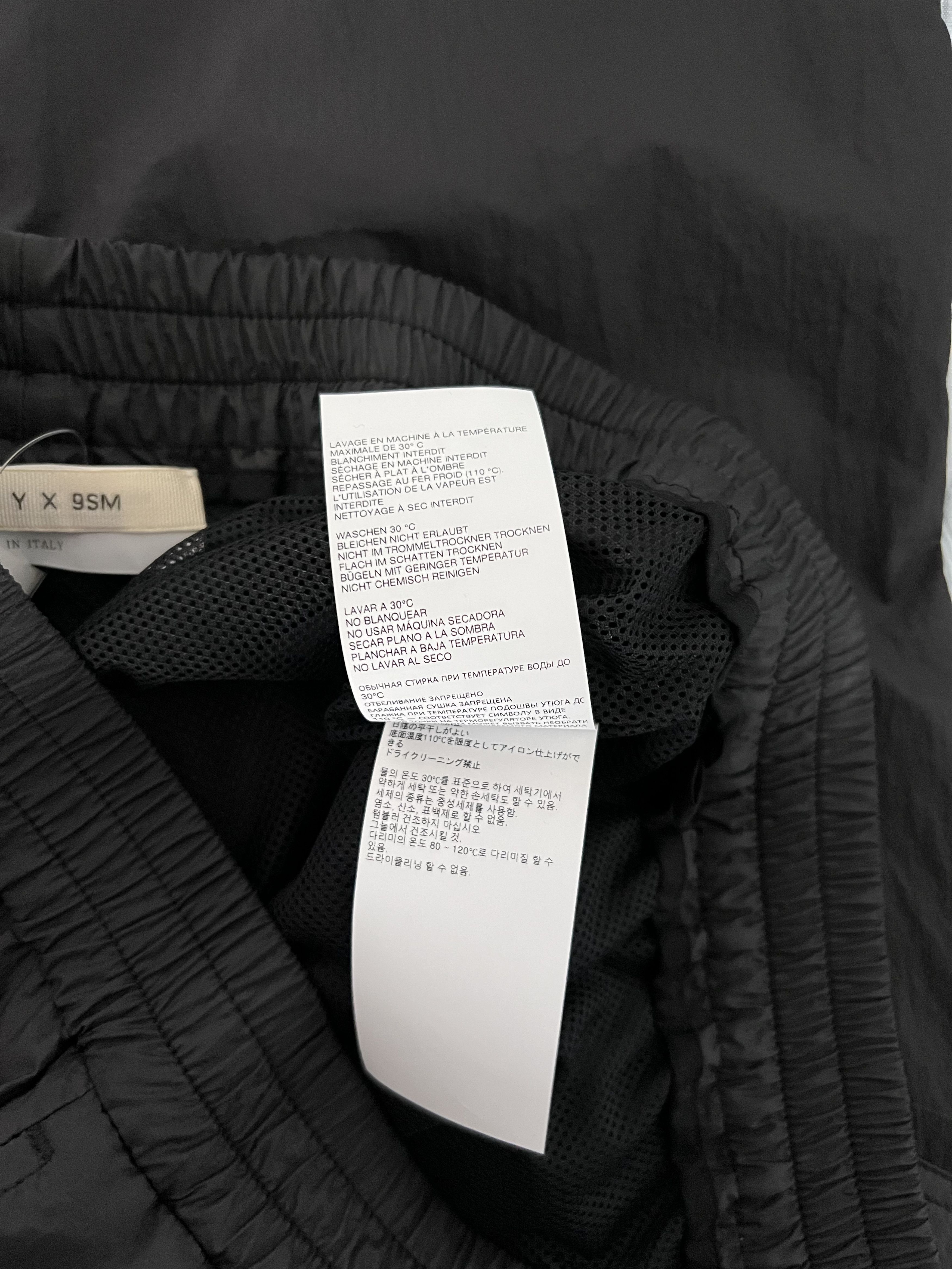 1017 ALYX 9SM 1017 Alyx 9SM Slanted Zip Cargo Track Pants in Black Size US 34 / EU 50 - 9 Thumbnail