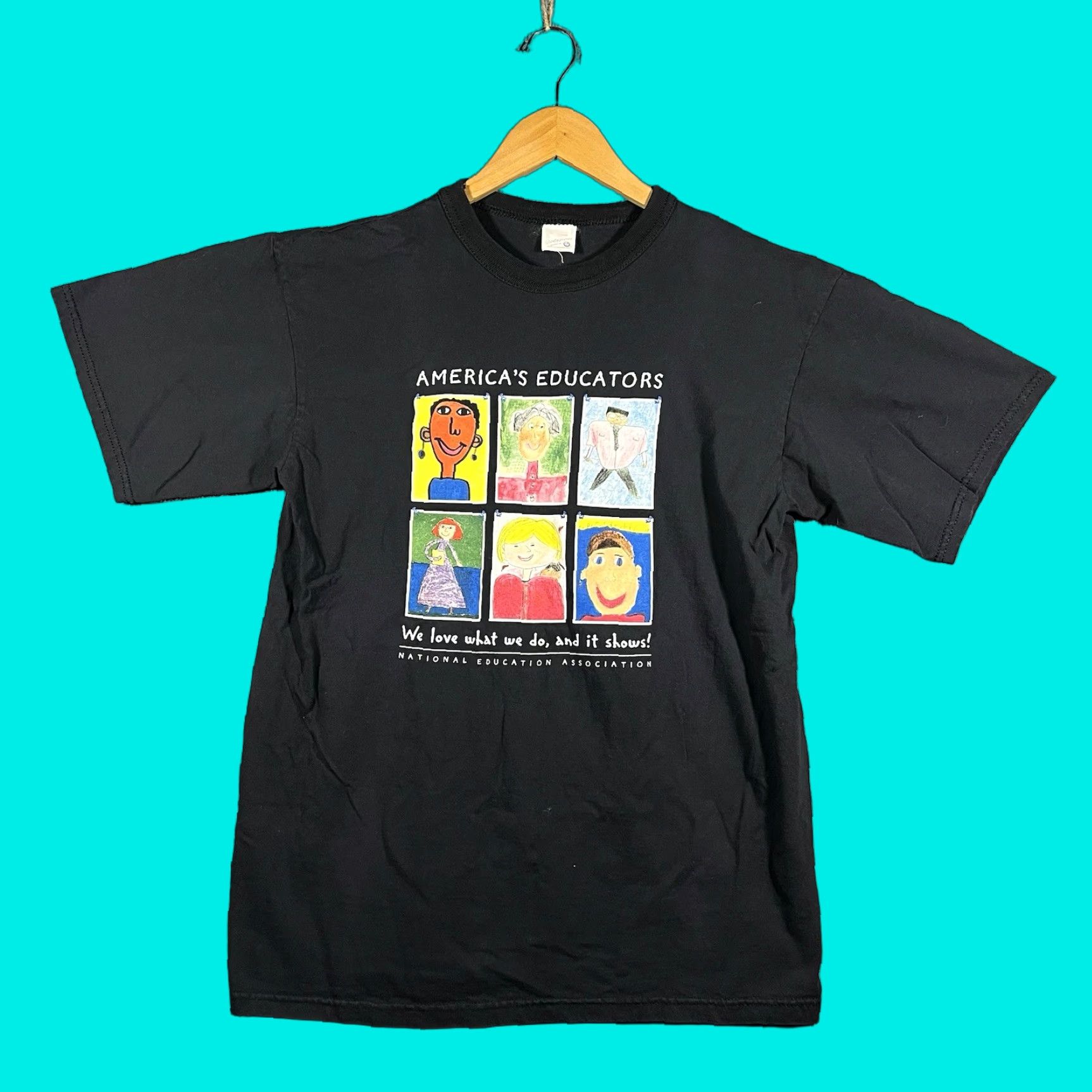Vintage Vintage 90s School Art T-Shirt Mens Medium Black Regular Fit User: Vintage 90s School Art T-Shirt Mens Medium Black Regular Fit Size US M / EU 48-50 / 2 - 1 Thumbnail