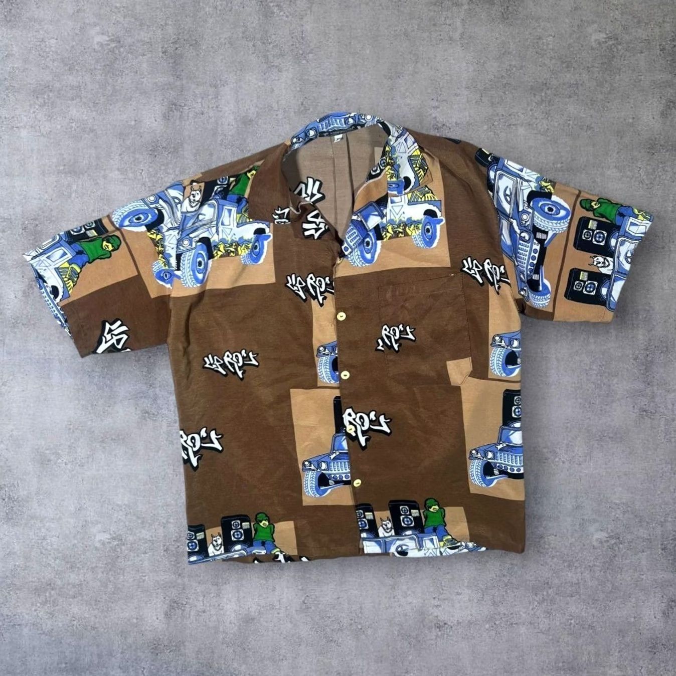 Vintage Christina Shirt XL Brown Graffiti Hip Hop Made In Thailand Early 00's Short Sleeve Button-Up Mens Size US XL / EU 56 / 4 - 2 Thumbnail