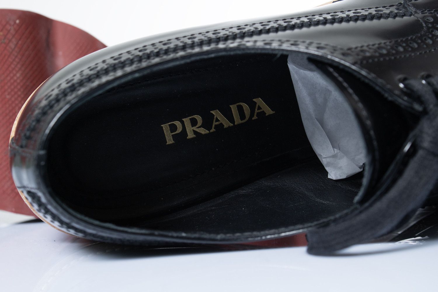Prada Prada, shiny leather broque platform sneakers Size US 10.5 / IT 40.5 - 8 Thumbnail