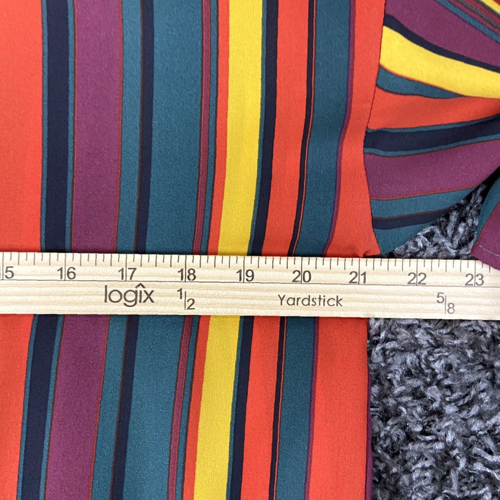 Etro W5 Retro Multicolor Blouse Short Sleeve Women’s M Women Blouse M Multicolor Retro Short Sleeve W5 Size M / US 6-8 / IT 42-44 - 7 Thumbnail
