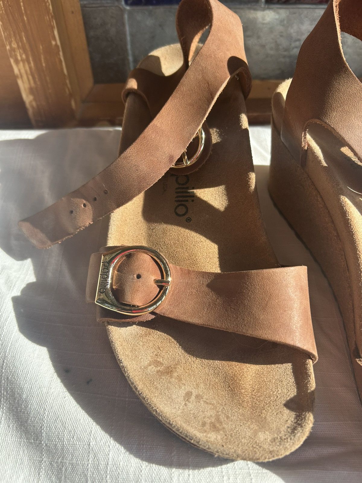 Birkenstock Soley wedge heel with gold ring buckle Size US 9 / IT 39 - 7 Thumbnail