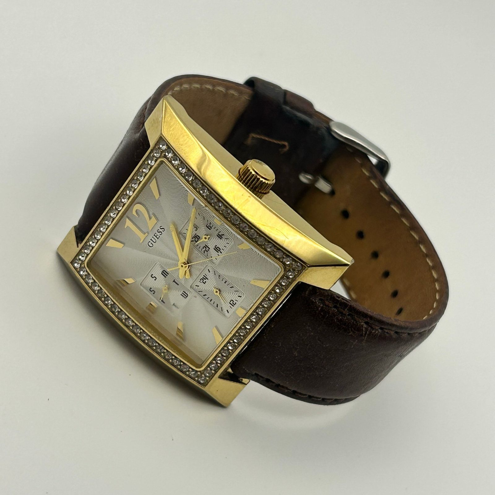 Guess Guess Gold Crystal-encrusted Bezel Brown Leather Watch Size ONE SIZE - 4 Thumbnail