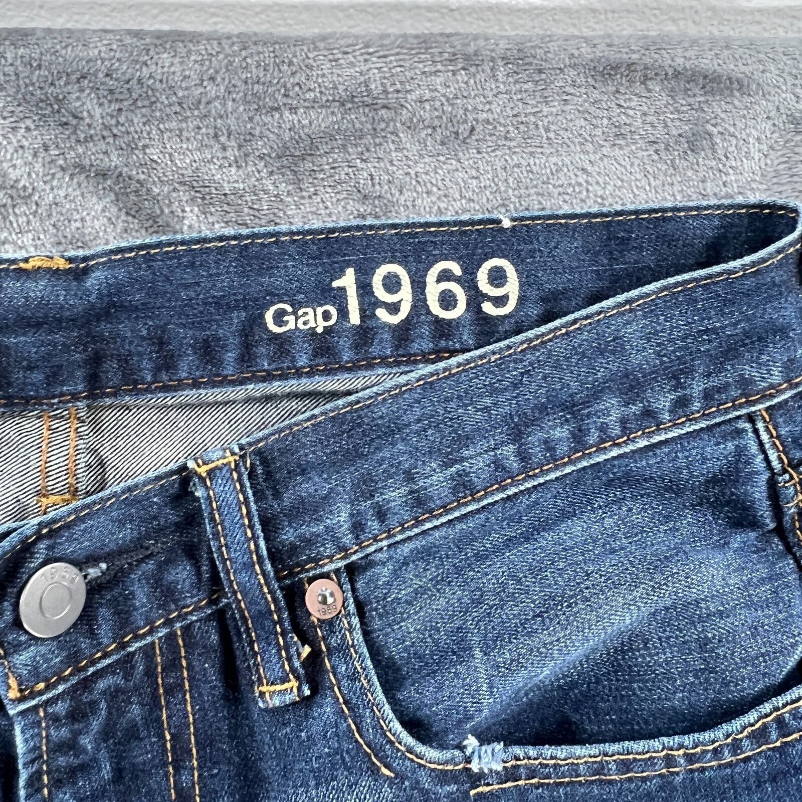 Gap Gap 1969 Jeans Men 32 x 32 Boot Cut Blue Denim Classic Vinta Size US 32 / EU 48 - 11 Thumbnail