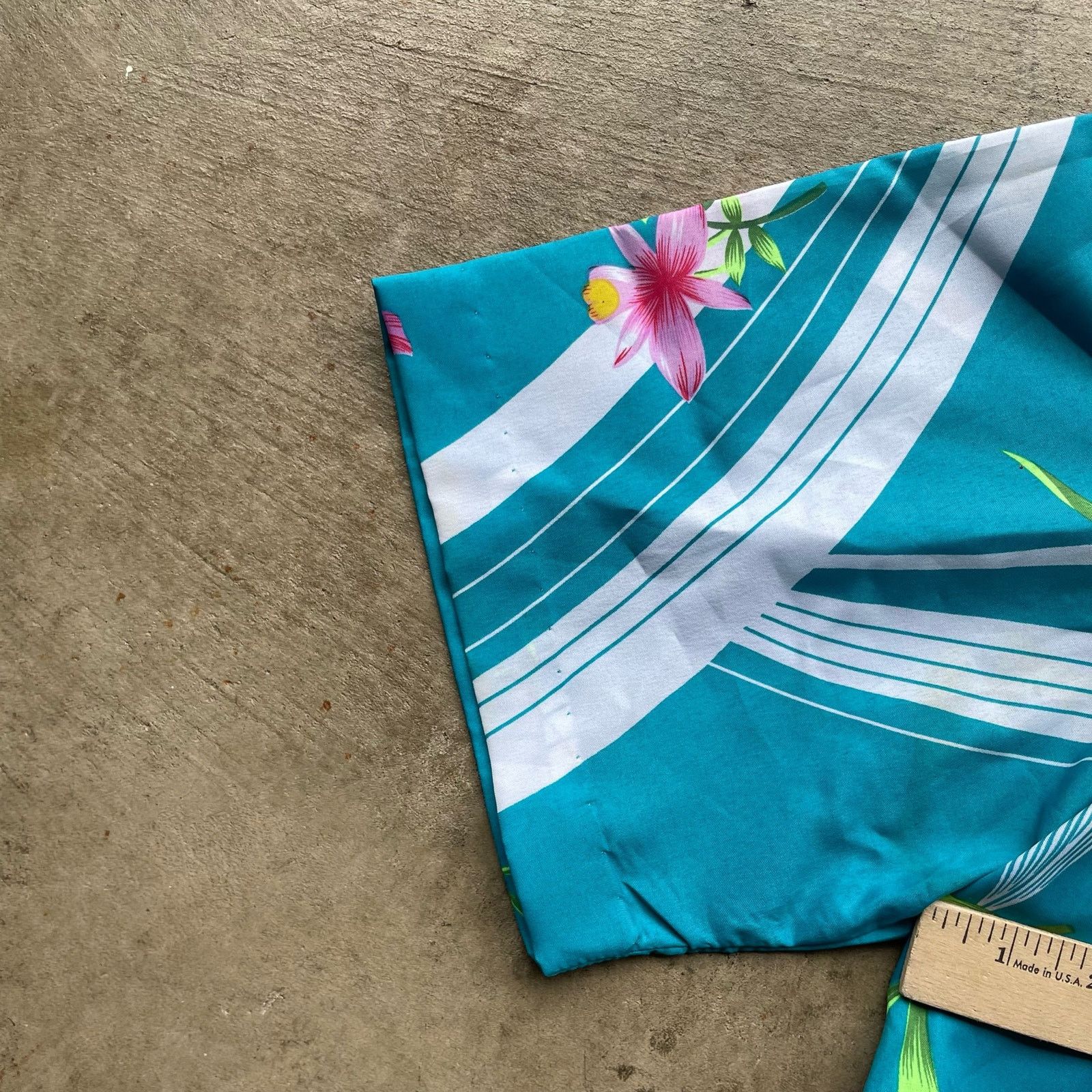 Vintage VINTAGE 70S HAWAIIAN SHIRT HILO HATTIE XL BLUE FLORAL Size US XL / EU 56 / 4 - 5 Thumbnail