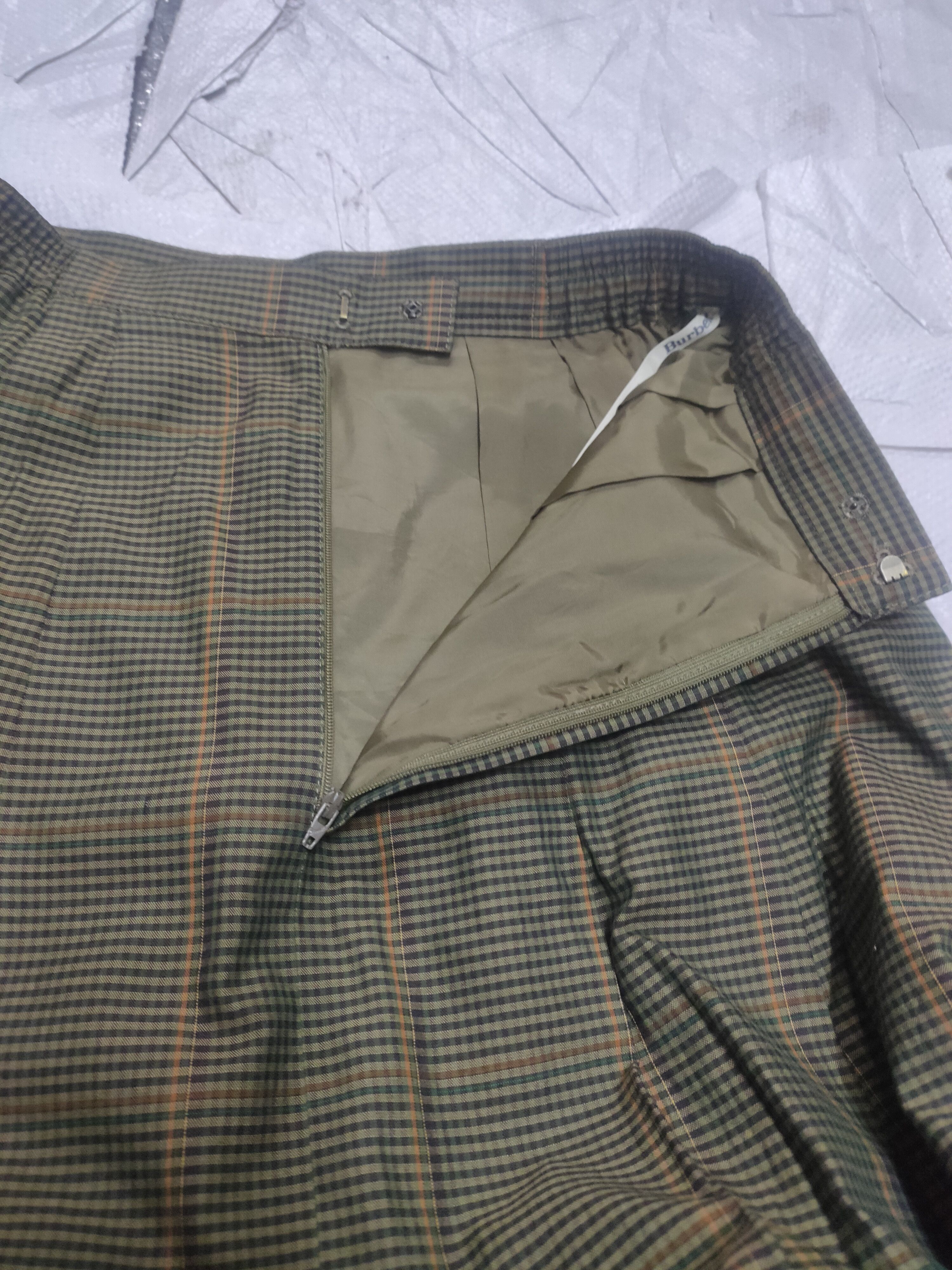 Burberry Burberry plaid mini skirt Size 24" / US 00 / IT 34 - 6 Thumbnail
