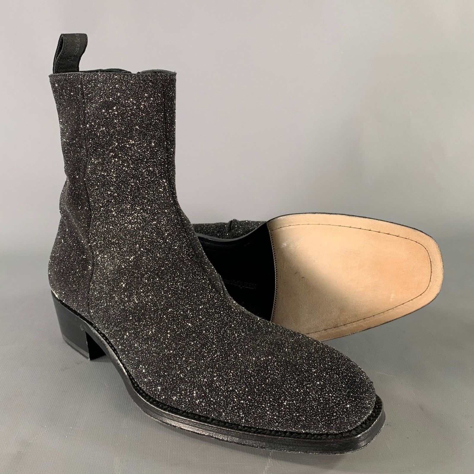 Alexander McQueen ALEXANDER MCQUEEN Size 7 Black Silver Metallic Zip Up Boots Size US 7 / EU 40 - 5 Thumbnail