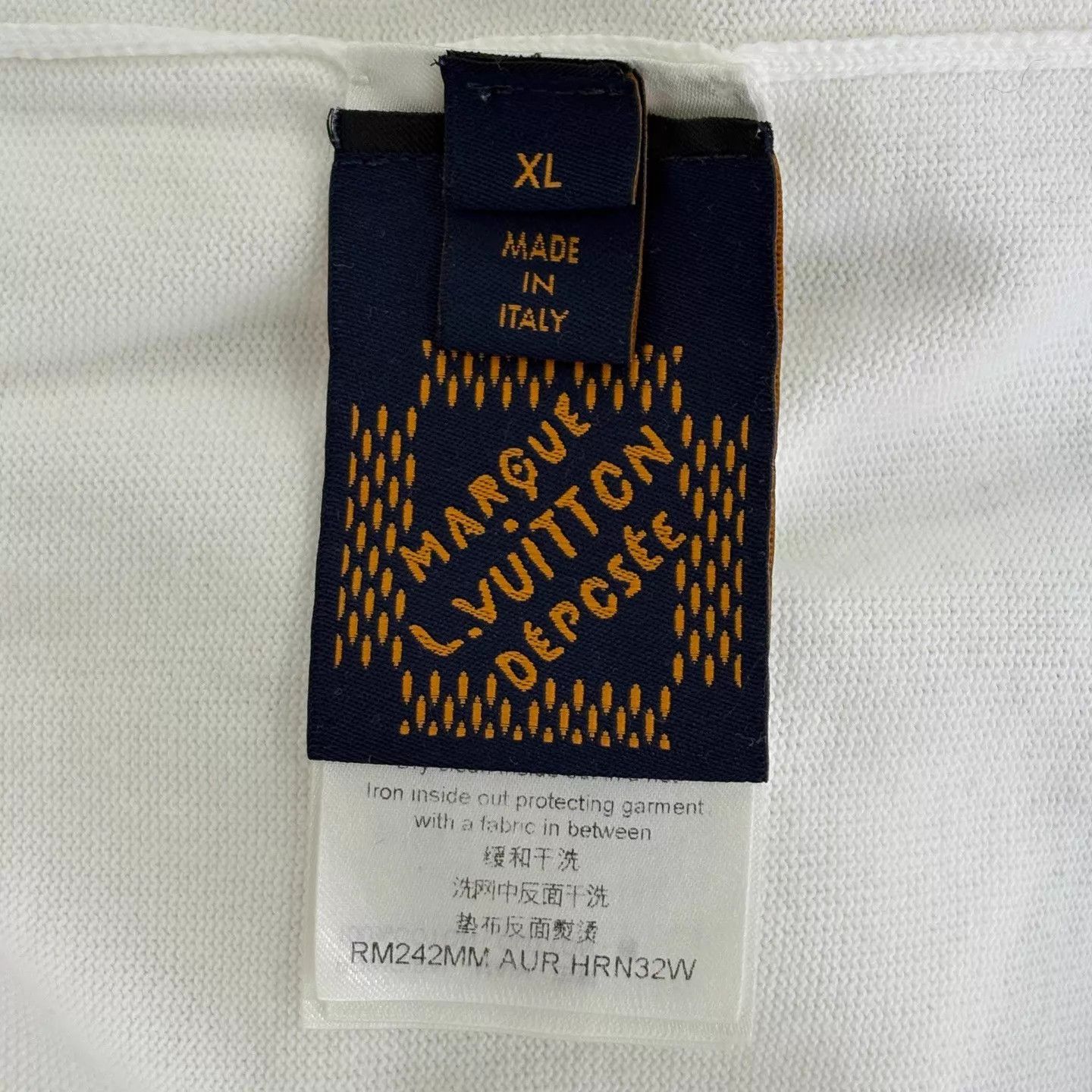 Louis Vuitton LV white flower logo knit crewneck short sleeve tee Size US XL / EU 56 / 4 - 4 Thumbnail