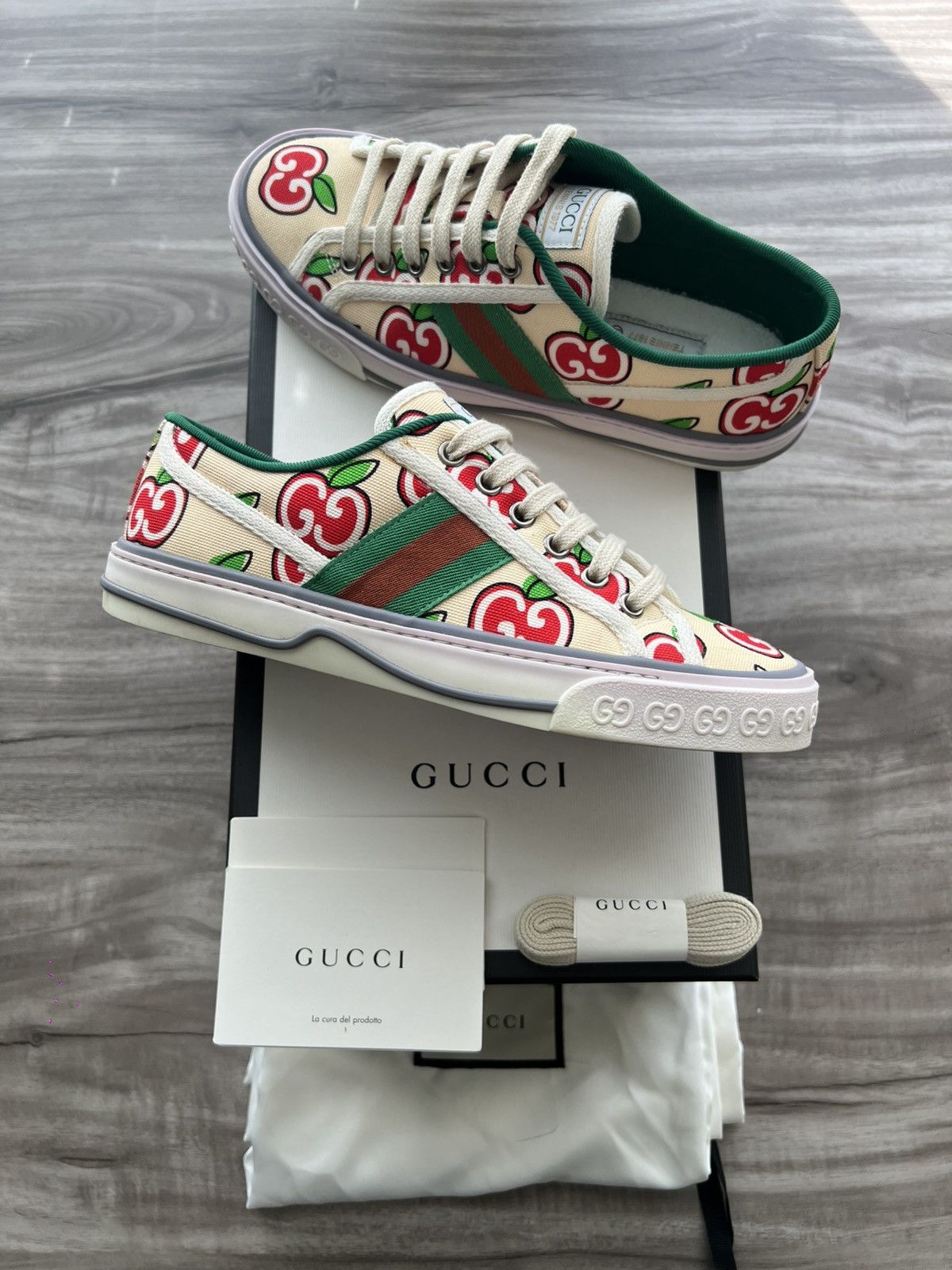 Gucci WORN ONCE Gucci 1977 GG Apple Print Size 5.5 Women’s (EU 36) Size US 5.5 / IT 35.5 - 1 Thumbnail
