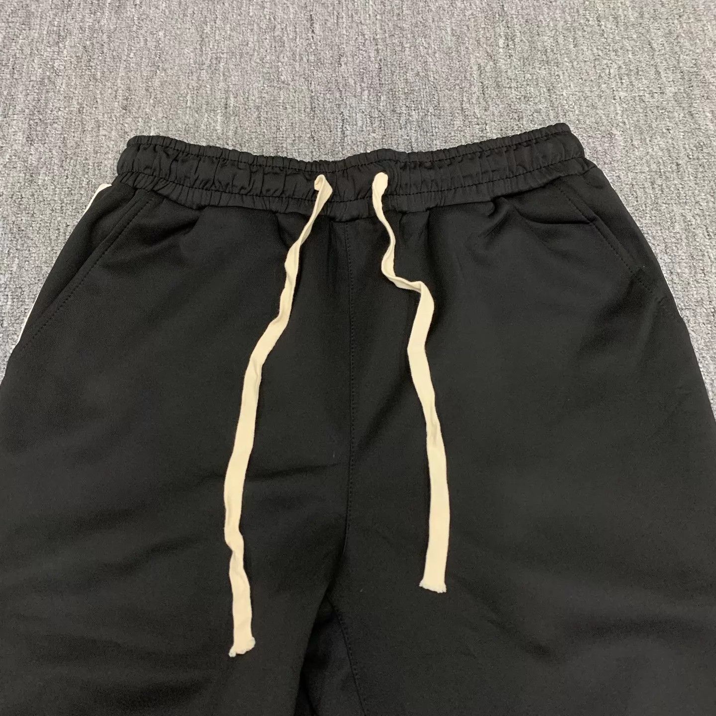 Gucci Gucci black side logo pants size 46 98 new Size US 30 / EU 46 - 6 Thumbnail