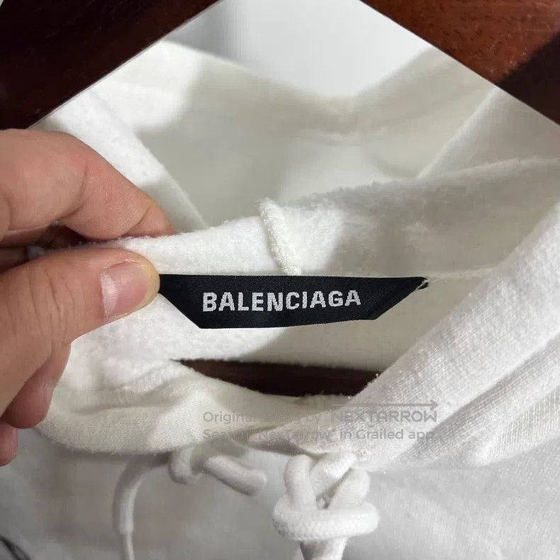 Balenciaga Balenciaga Seven Languages Hoodie Size US L / EU 52-54 / 3 - 3 Thumbnail