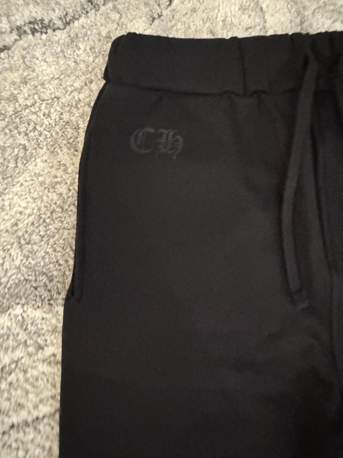 Chrome Hearts MIAMI EXCLUSIVE CEMETERY BLACK CROSS ART BASEL CH Size US 34 / EU 50 - 4 Thumbnail