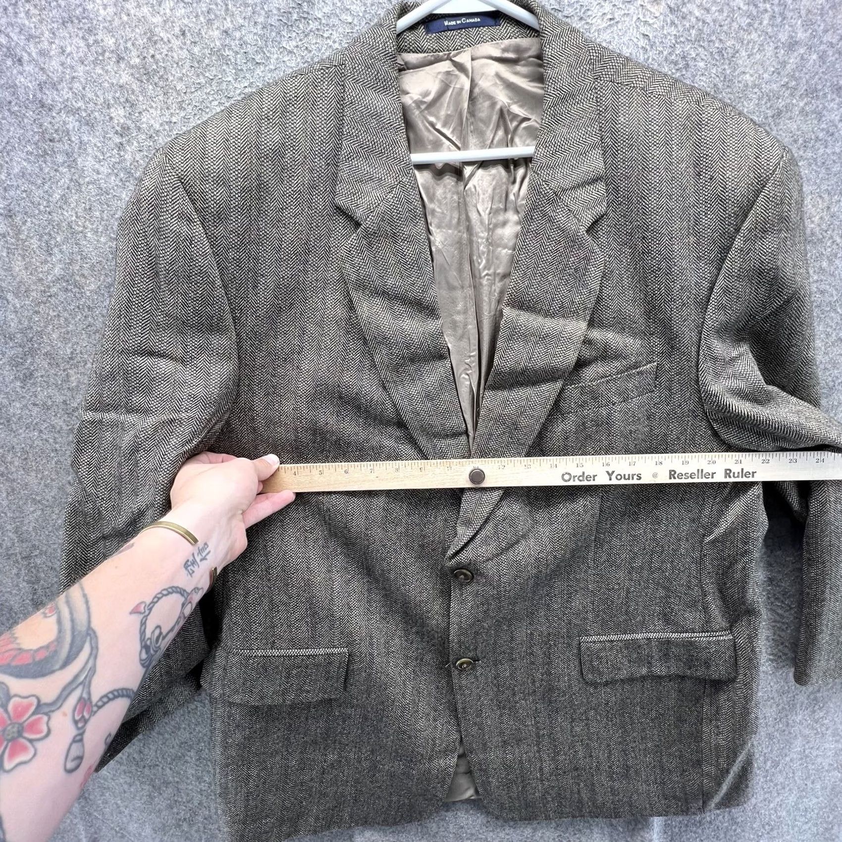 Ralph Lauren Ralph Lauren Blazer Mens 46R Gray Wool Herringbone Tweed Sport Coat Canada Jacket Coat Button Two-Button Notch Lapel Size 46R - 5 Thumbnail