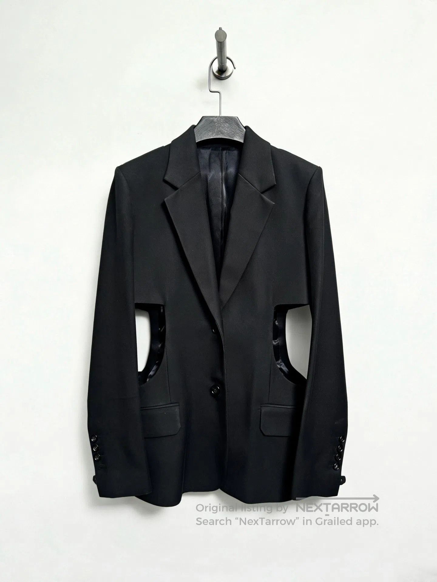 Helmut Lang Helmut Lang Cutout Blazer. Size M / US 6-8 / IT 42-44 - 1 Thumbnail