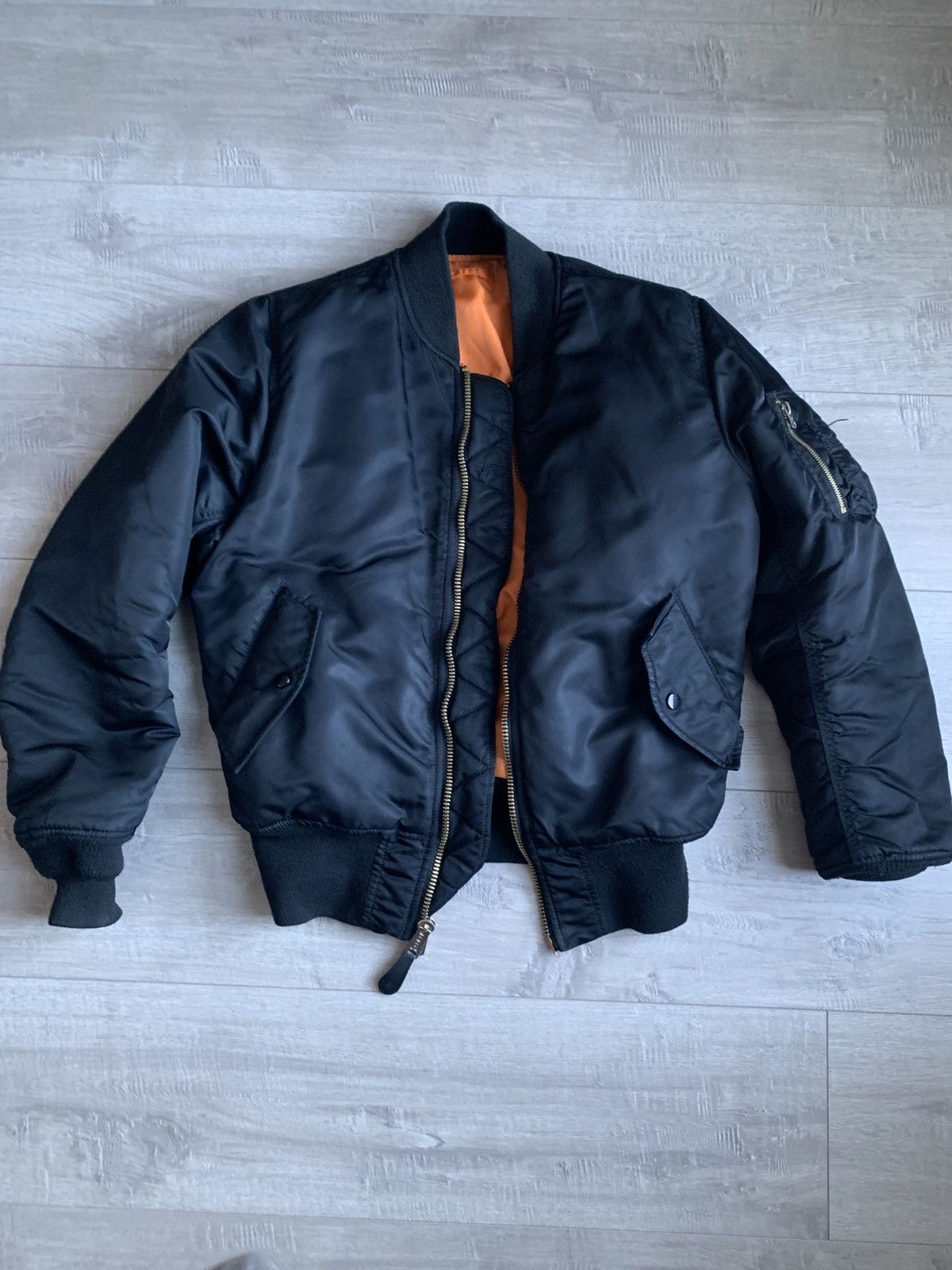 Alpha Industries Alpha industries vintage black reversible bomber Size US S / EU 44-46 / 1 - 1 Thumbnail