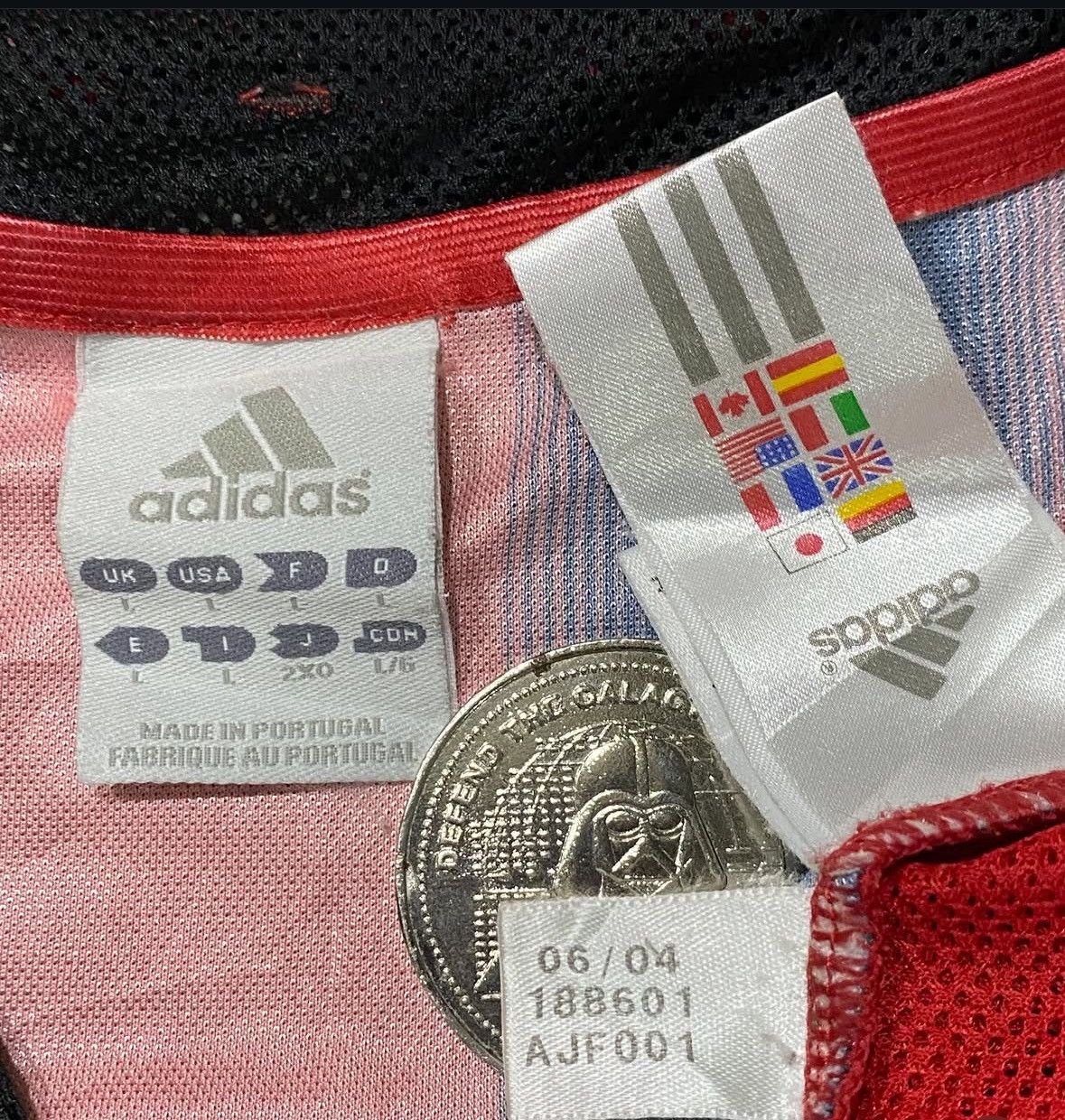 Vintage Vtg AC Milan Home Shirt 2004-2005 Size US L / EU 52-54 / 3 - 6 Thumbnail