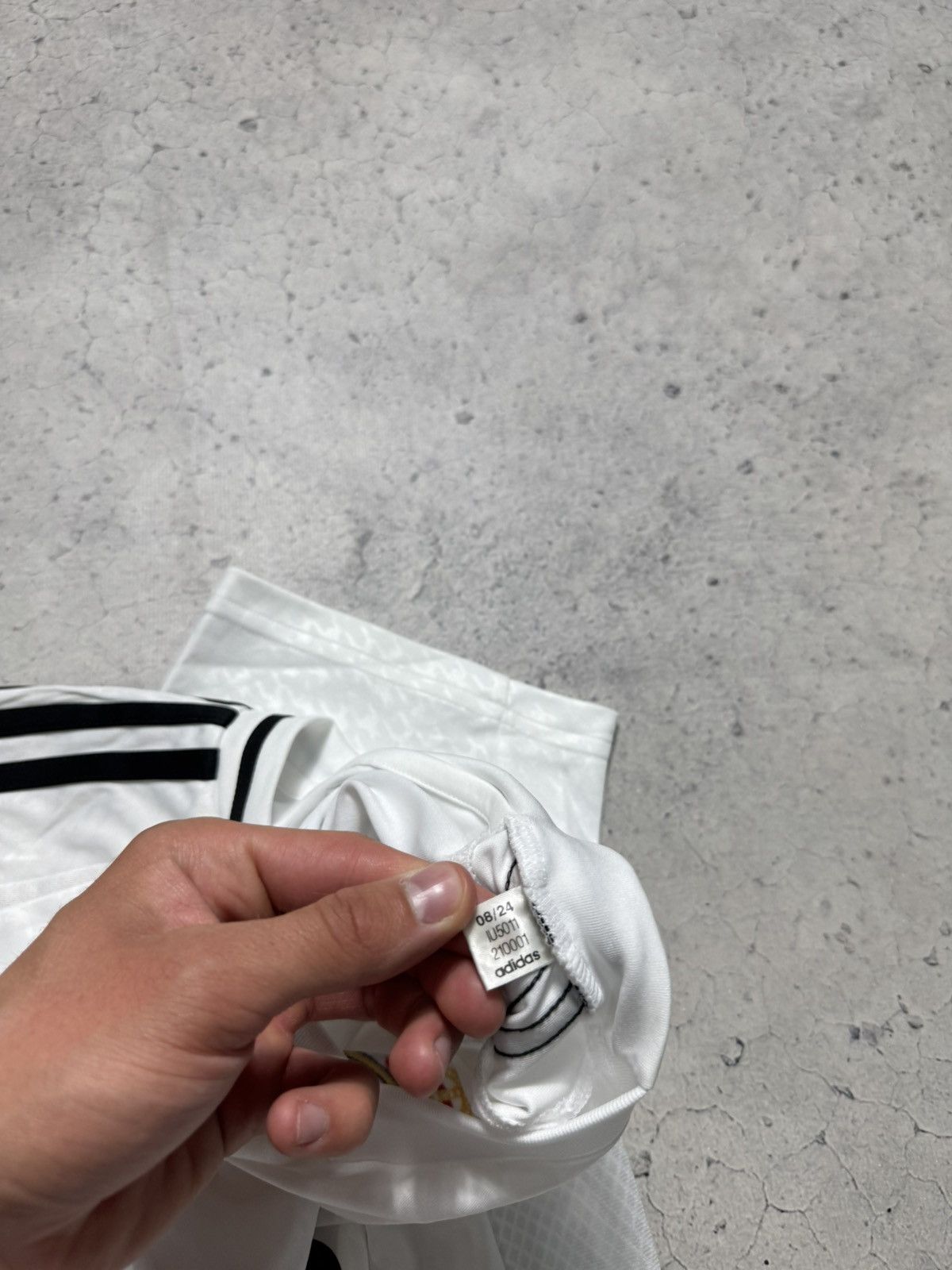 Adidas Adidas Real Madrid Alexander-Arnold #66 Soccer Jersey 2024 Size US M / EU 48-50 / 2 - 8 Thumbnail