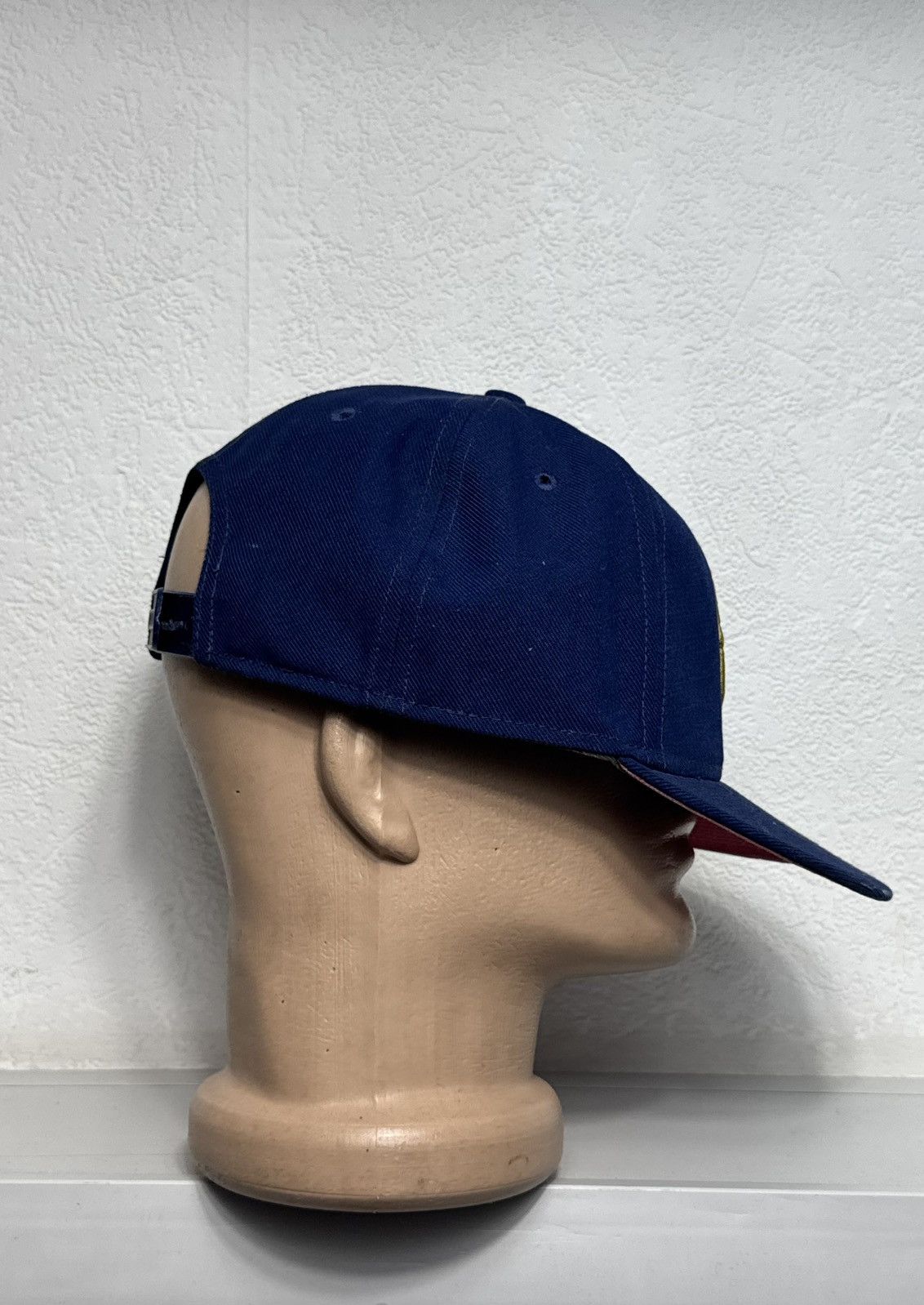 Nike Nike FC Barcelona Vintage Soccer Cap Jersey Big Logo Size ONE SIZE - 4 Thumbnail