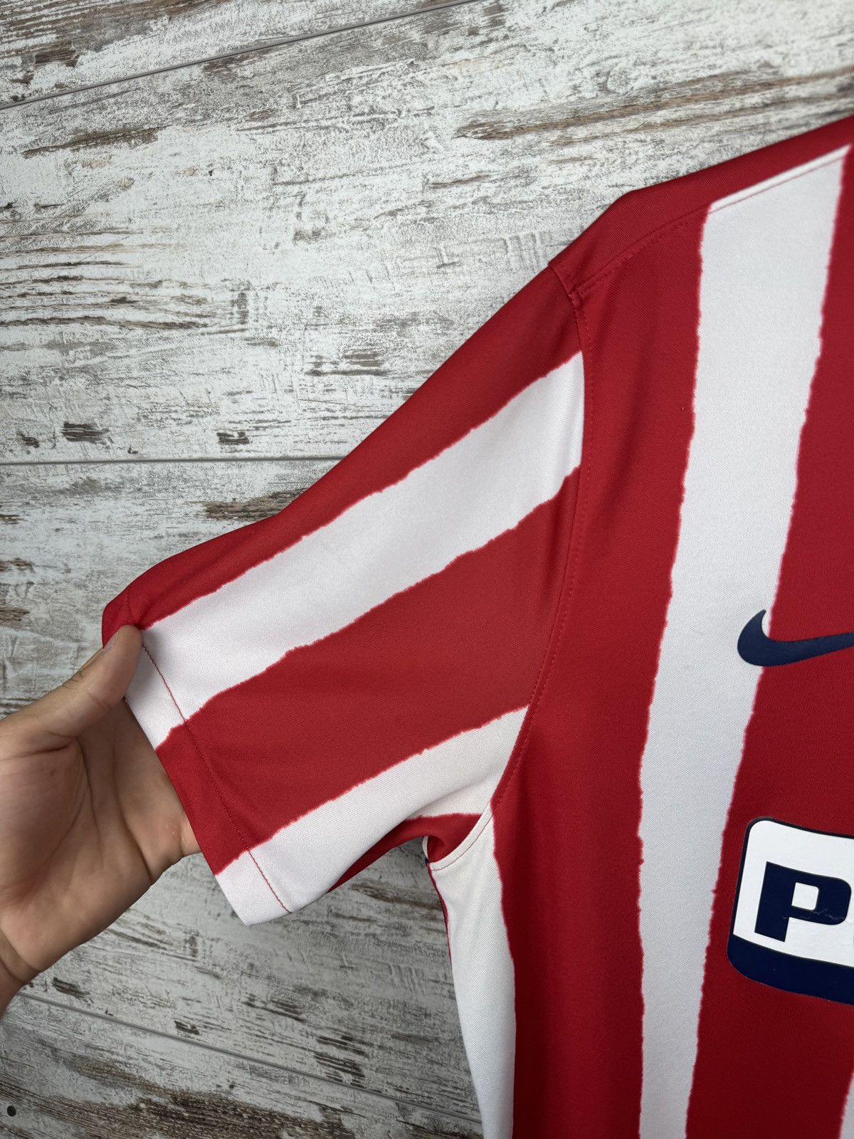 Nike × Vintage Mens Vintage Nike Atletico de Madrid FC T-shirt jersey tee Size US XL / EU 56 / 4 - 4 Thumbnail