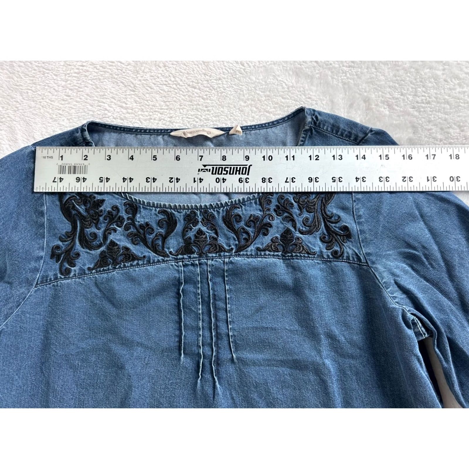 Soft Surroundings Soft Surroundings Tunic Top 3/4 Sleeve Denim Blue Embroidered Petite S Womens Blouse Size S / US 4 / IT 40 - 5 Thumbnail
