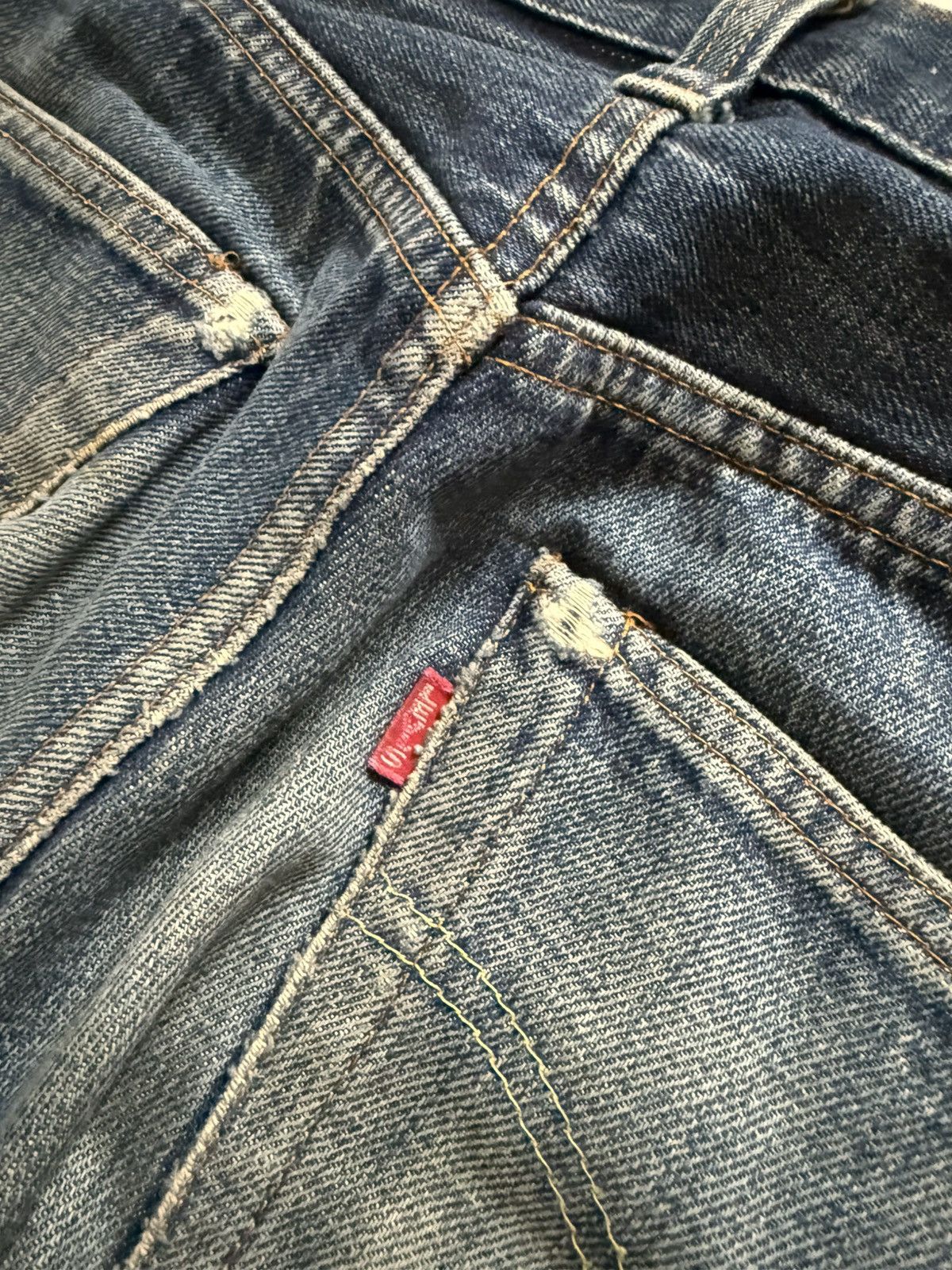 Levi's Vintage Clothing Vintage LEVIS BIG E BUTTON 555 LVC Size US 30 / EU 46 - 11 Thumbnail
