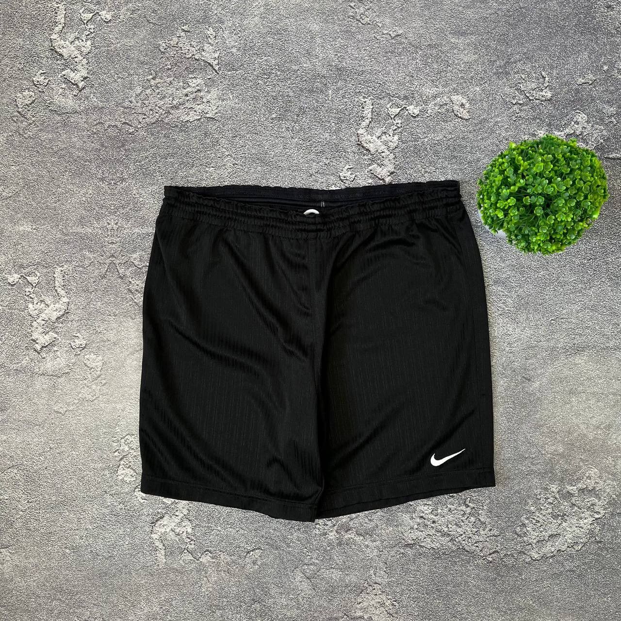 Nike Vintage 90s Black Nike Shorts Size M Size US 33 - 1 Thumbnail