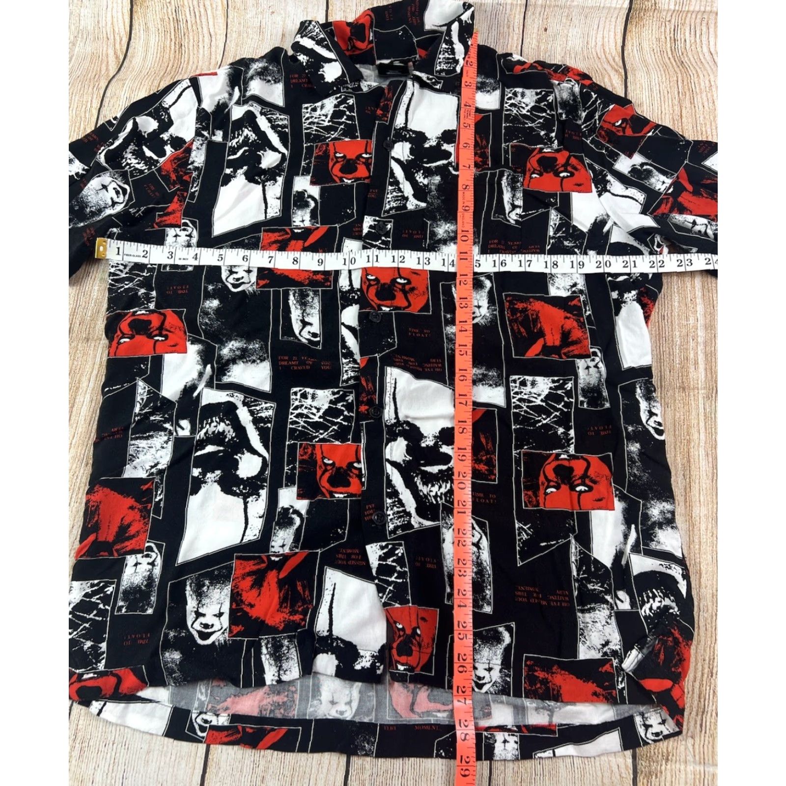 Vintage VINTAGE It Pennywise Black AOP Button-Up Shirt Mens L Halloween Clowncore Gothic Hawaiian Character Pennywise Casual Short Sleeve Collared Button-Down Size US L / EU 52-54 / 3 - 3 Thumbnail