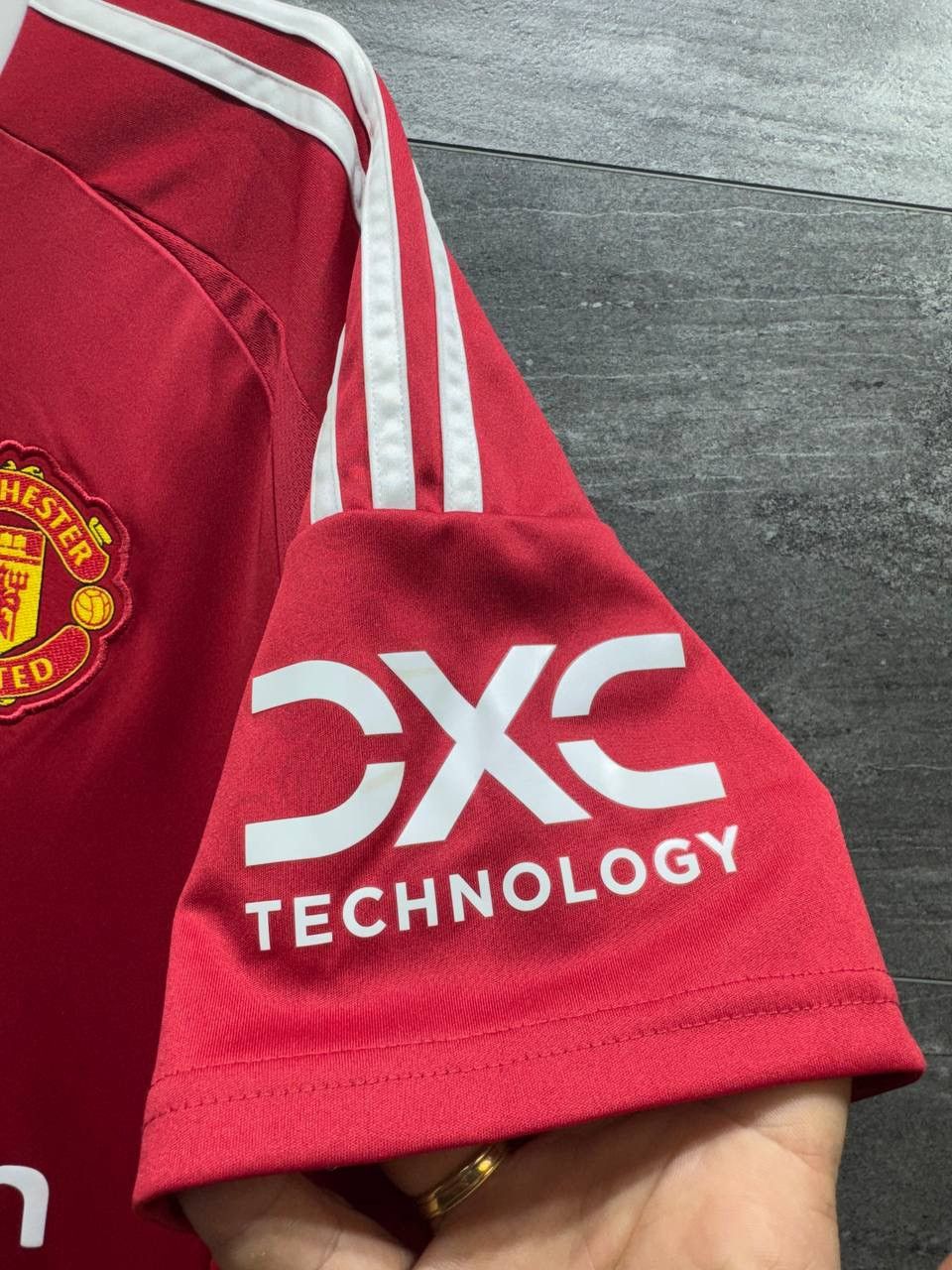 Adidas ADIDAS MANCHESTER UNITED 2024/25 HOME SOCCER JERSEY SHIRT Size US L / EU 52-54 / 3 - 5 Thumbnail