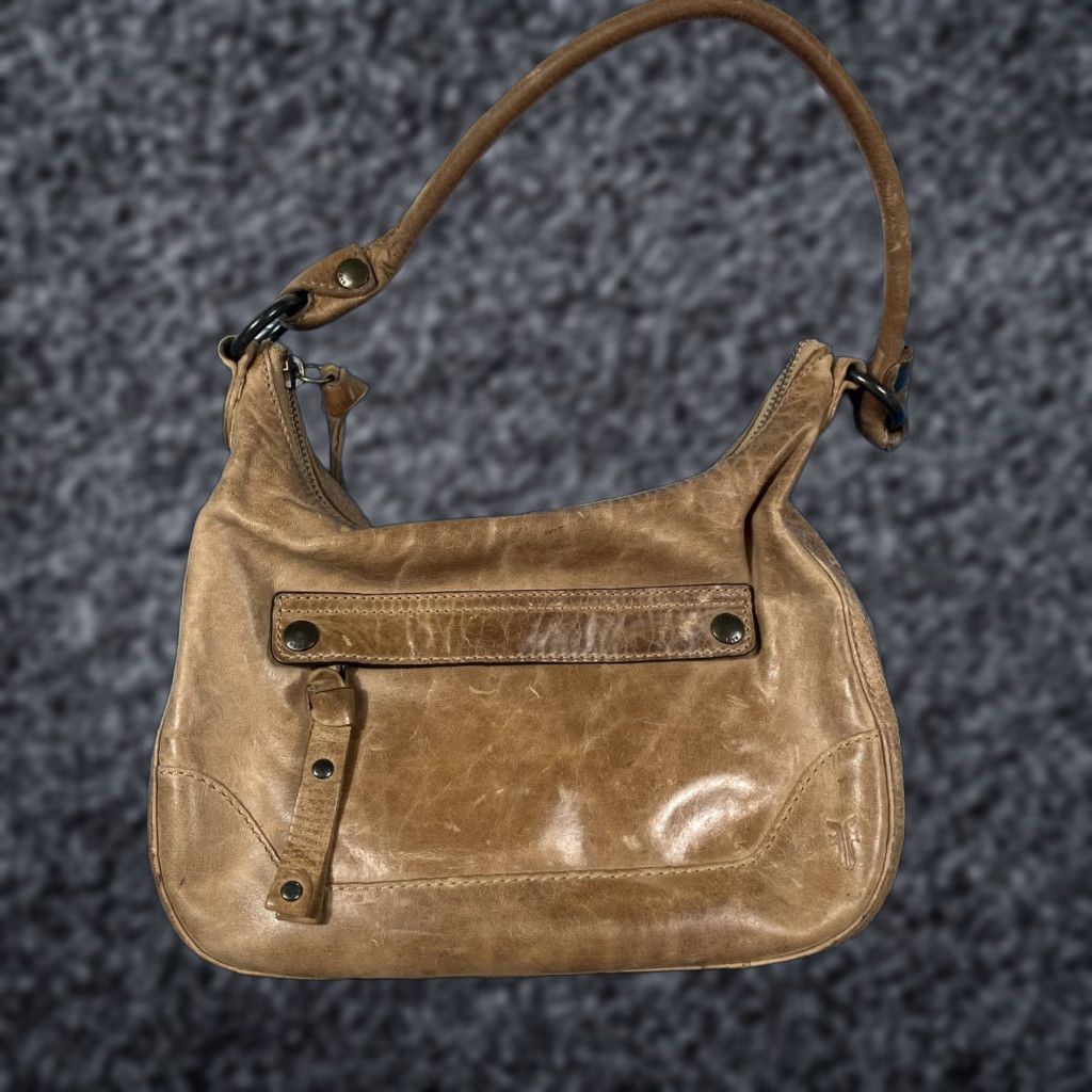 Frye Frye Melissa Crossbody Bag Tan Leather Distressed Zip Medium Women’s Size M / US 6-8 / IT 42-44 - 1 Thumbnail