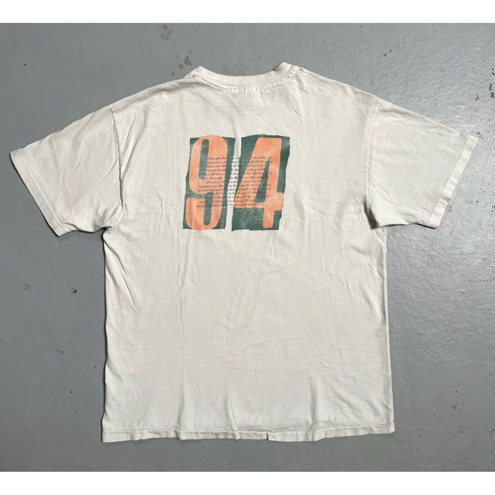 Hanes New title: Vintage 1990s James Taylor Rock Concert Band Tour Shirt Made In USA L Size US L / EU 52-54 / 3 - 7 Thumbnail
