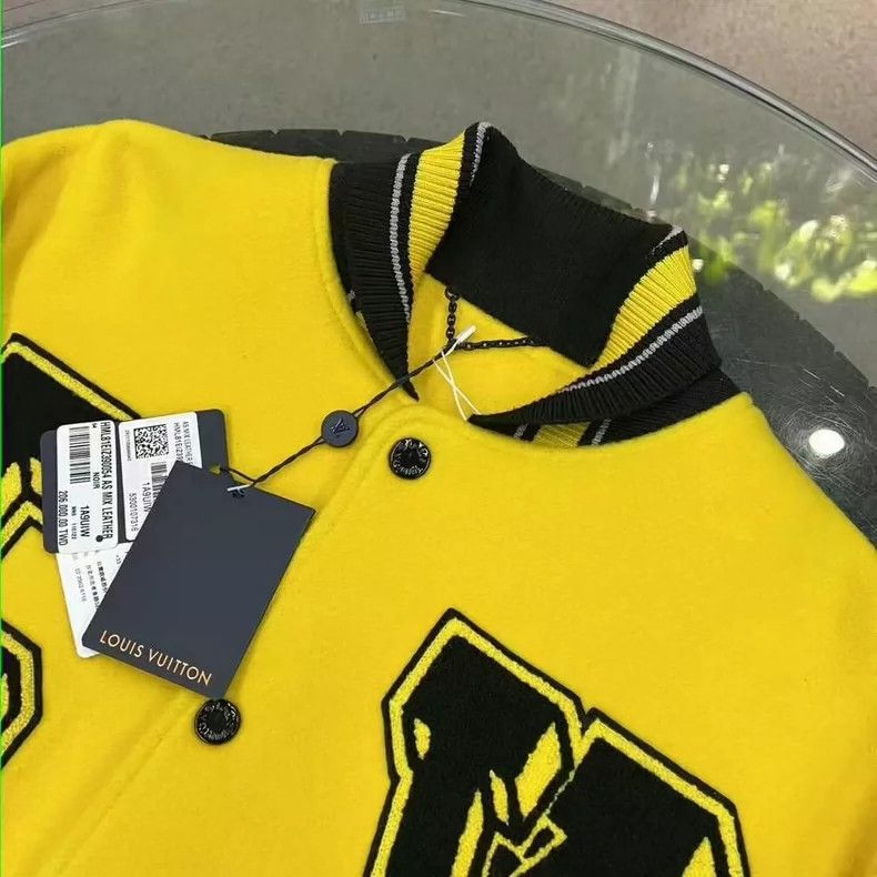 Louis Vuitton Louis Vuitton Black and yellow baseball jacket Size US L / EU 52-54 / 3 - 2 Thumbnail