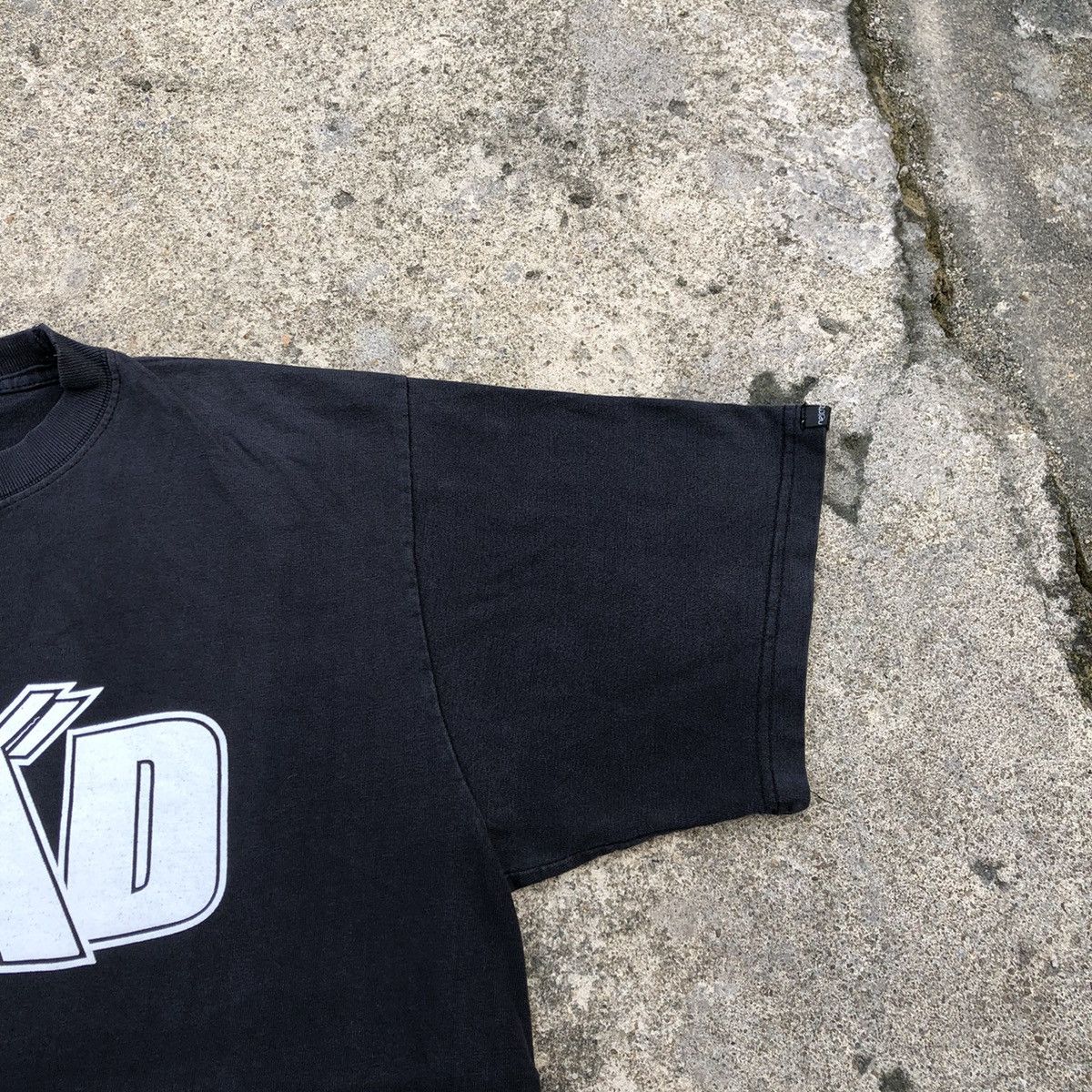 Japanese Brand × Neighborhood × Vintage 🔥Trash🔥🇯🇵Vintage Neighborhood OG Spellout Distress Faded Tee Size US L / EU 52-54 / 3 - 5 Thumbnail