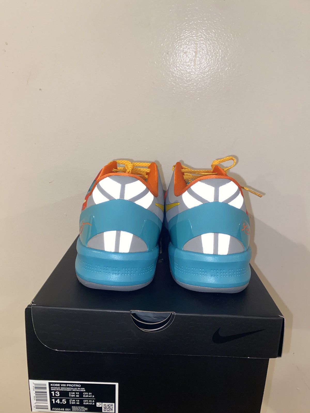 Nike Kobe 8 Venice Beach Size US 13 / EU 46 - 10 Thumbnail