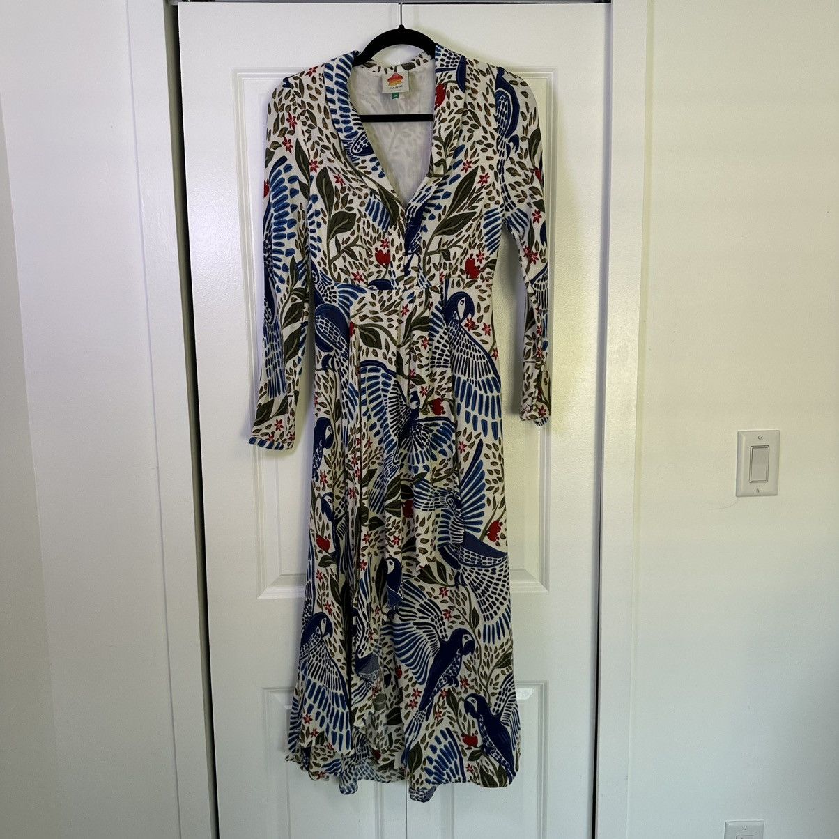Farm Rio FARM Rio Macaw Flight Plunging Neckline Maxi Dress XS Size XS / US 0-2 / IT 36-38 - 1 Thumbnail