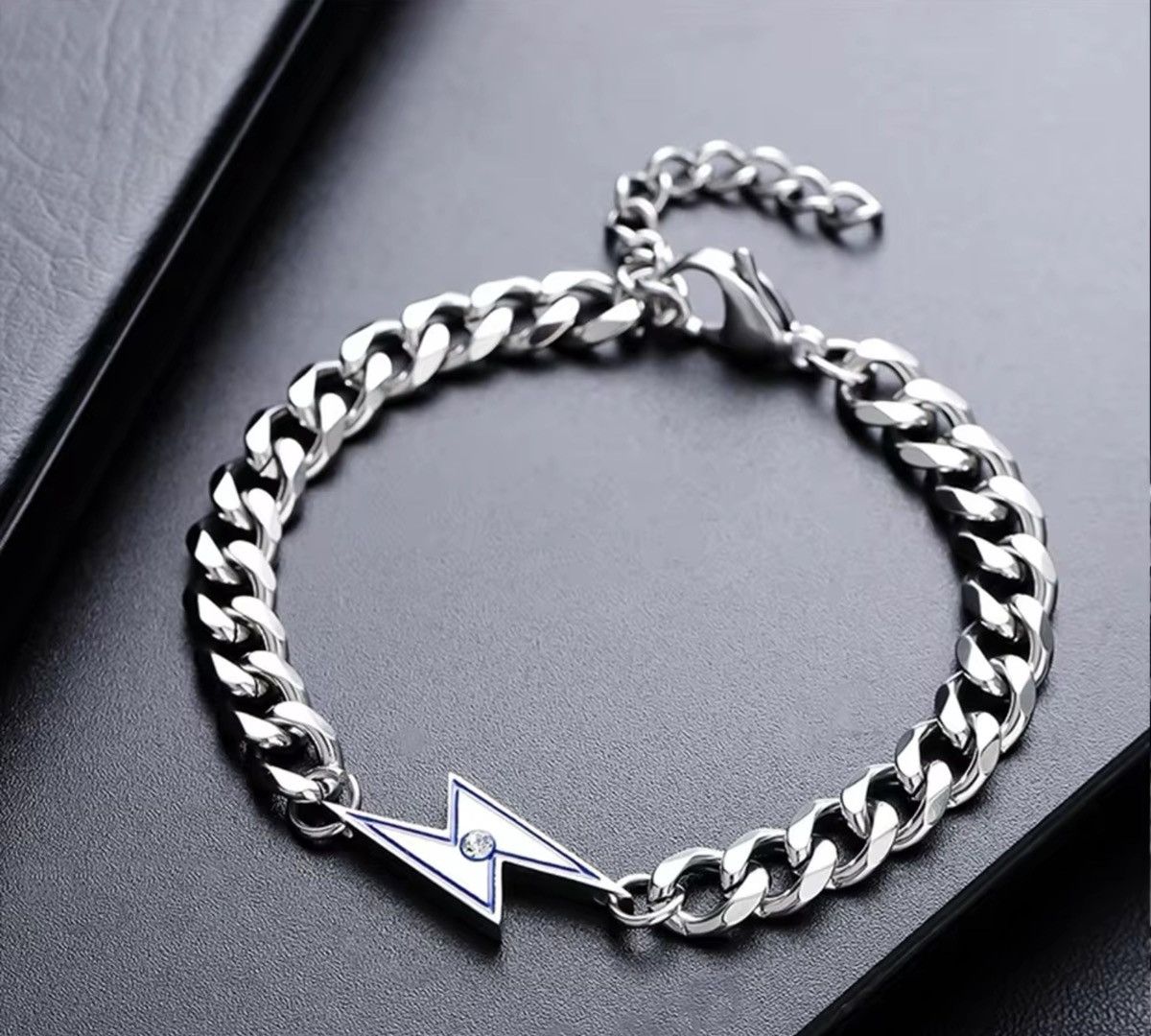 Jewelry Lightning Cuban Chain Charm Bracelet Size ONE SIZE - 1 Thumbnail