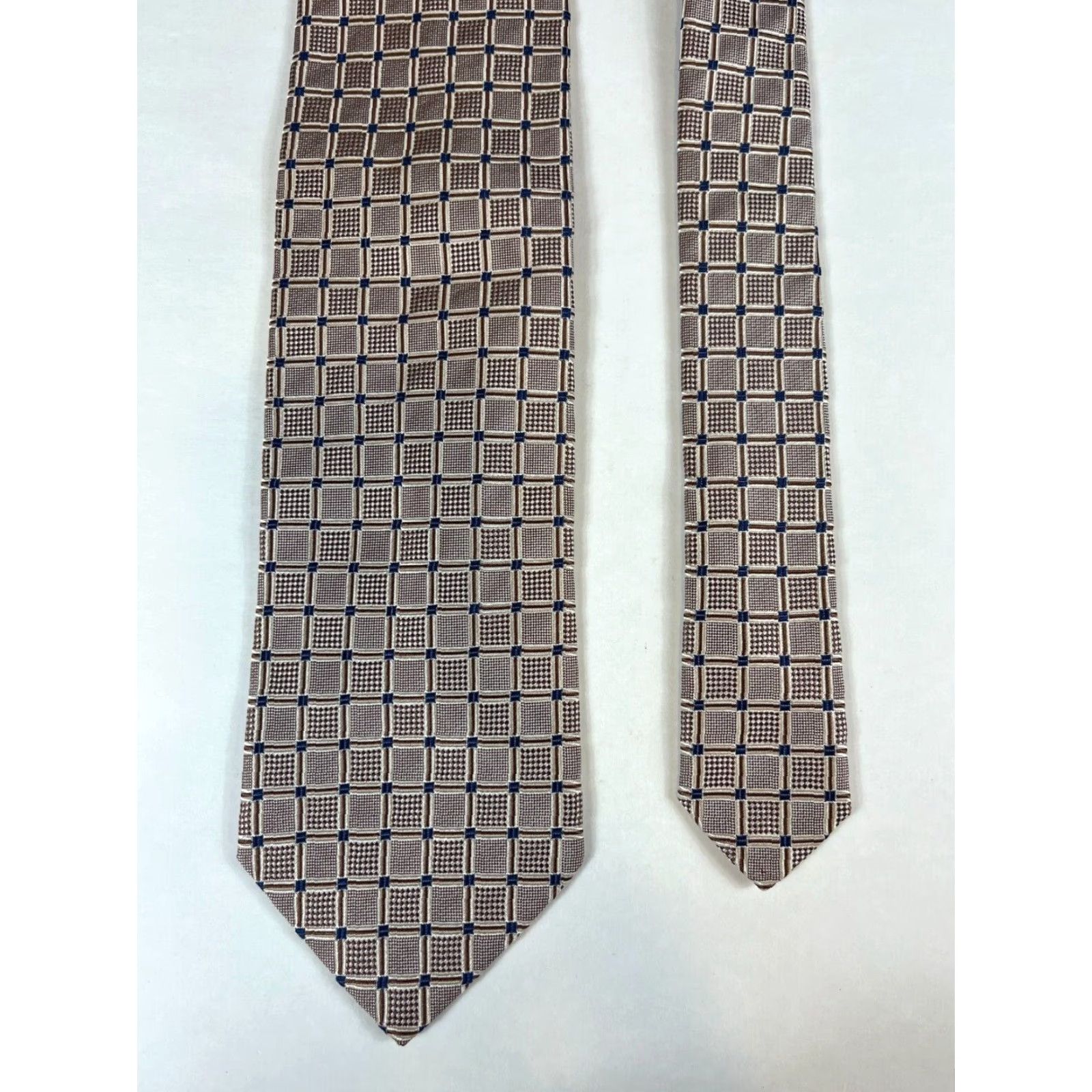 Ermenegildo Zegna VINTAGE Ermenegildo Zegna Men's Silk Tie Geometric Textured Made in Italy Size ONE SIZE - 5 Thumbnail