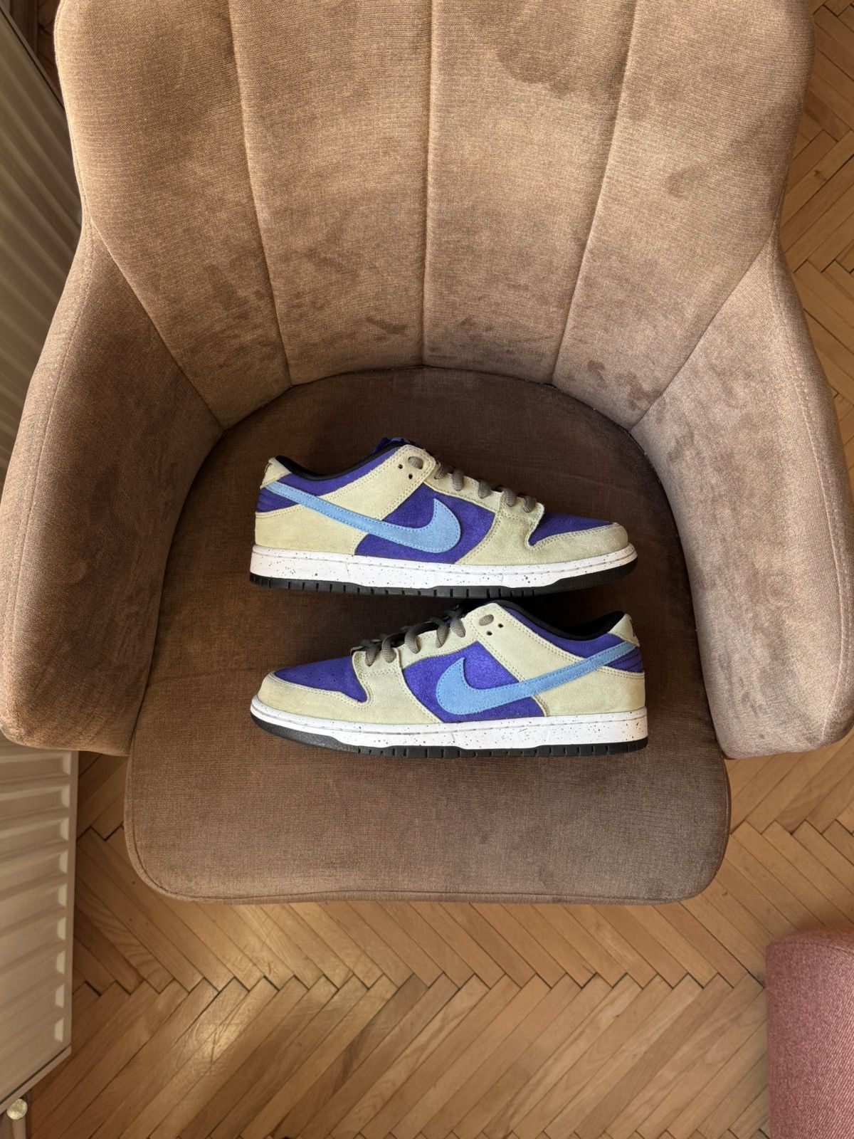 Nike NIKE SB DUNK LOW ACG Celadon Size US 9.5 / EU 42-43 - 1 Thumbnail