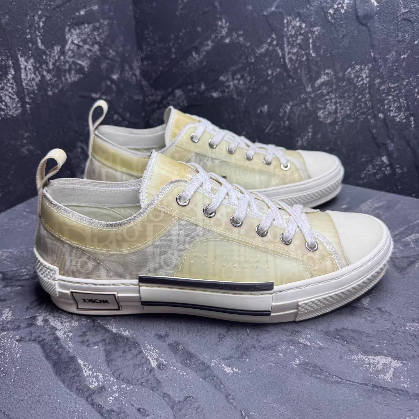 Dior DIOR B23 White All-Over Print Low-Top Sneakers Q10 Size US 8 / EU 41 - 4 Thumbnail