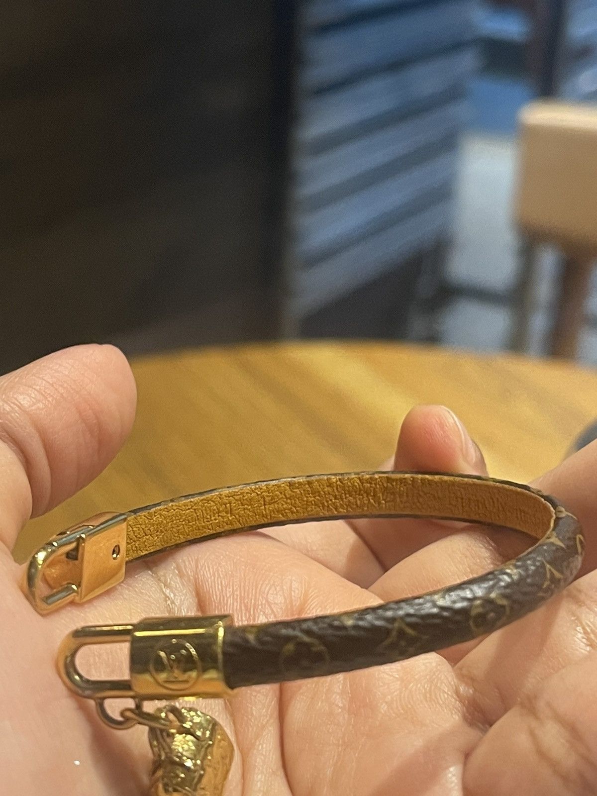 Louis Vuitton Mono gram Size ONE SIZE - 2 Thumbnail